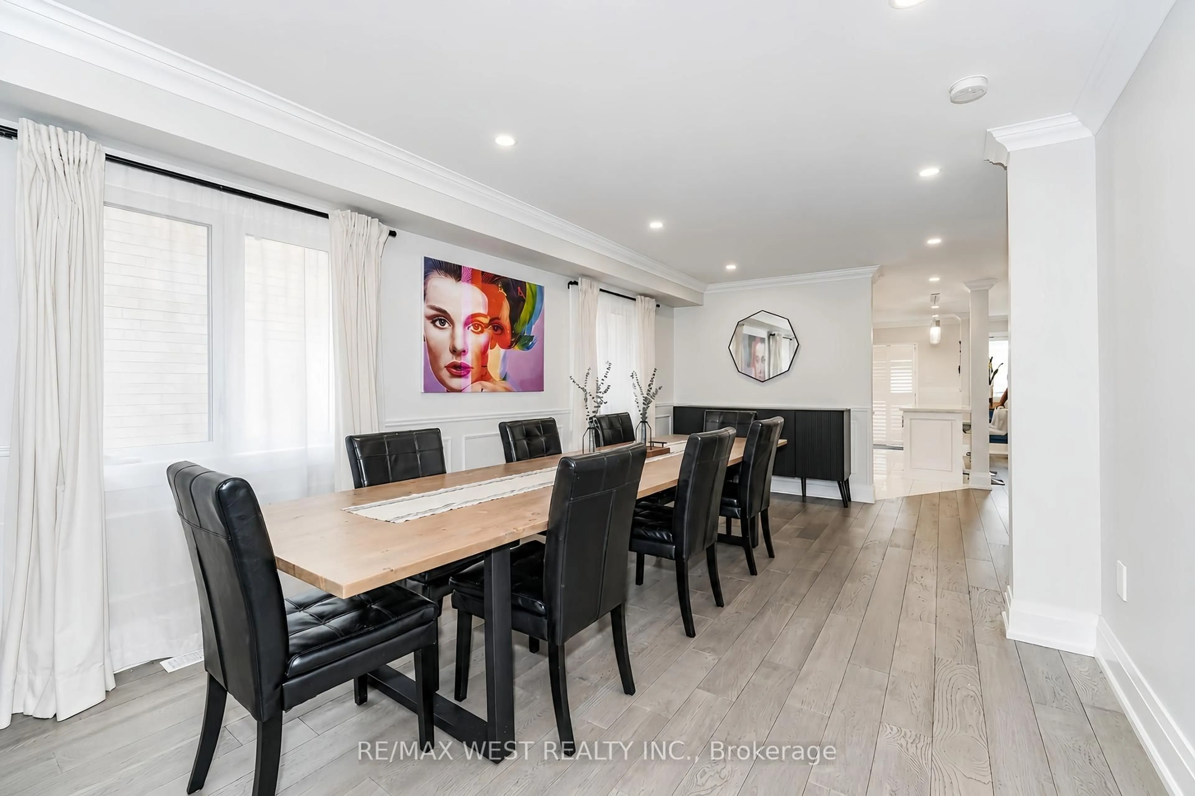 Dining room, unknown for 166 Richardson Cres, Bradford West Gwillimbury Ontario L3Z 0N5