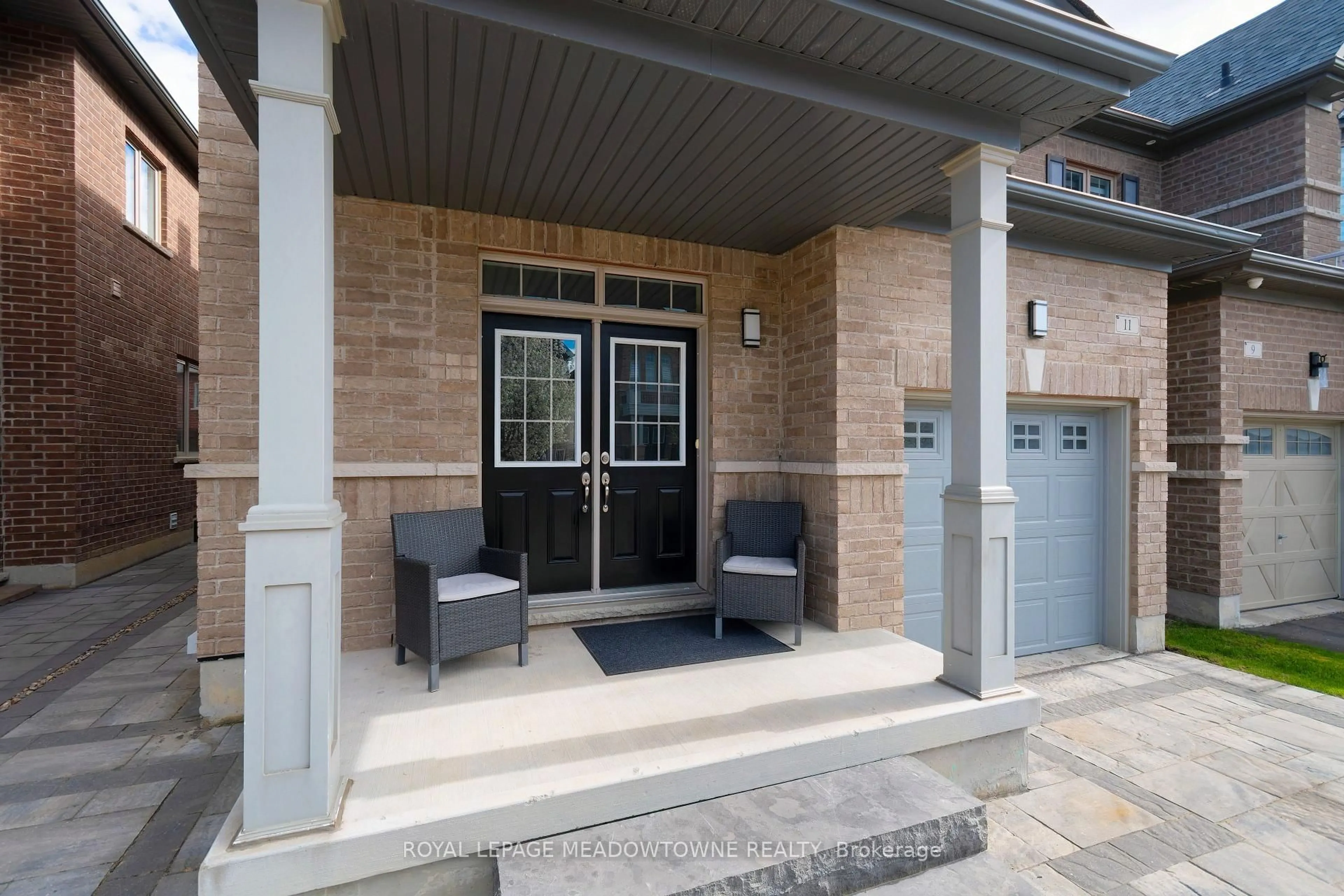 Patio, street for 11 Cranbrook Cres, Vaughan Ontario L4H 4H5