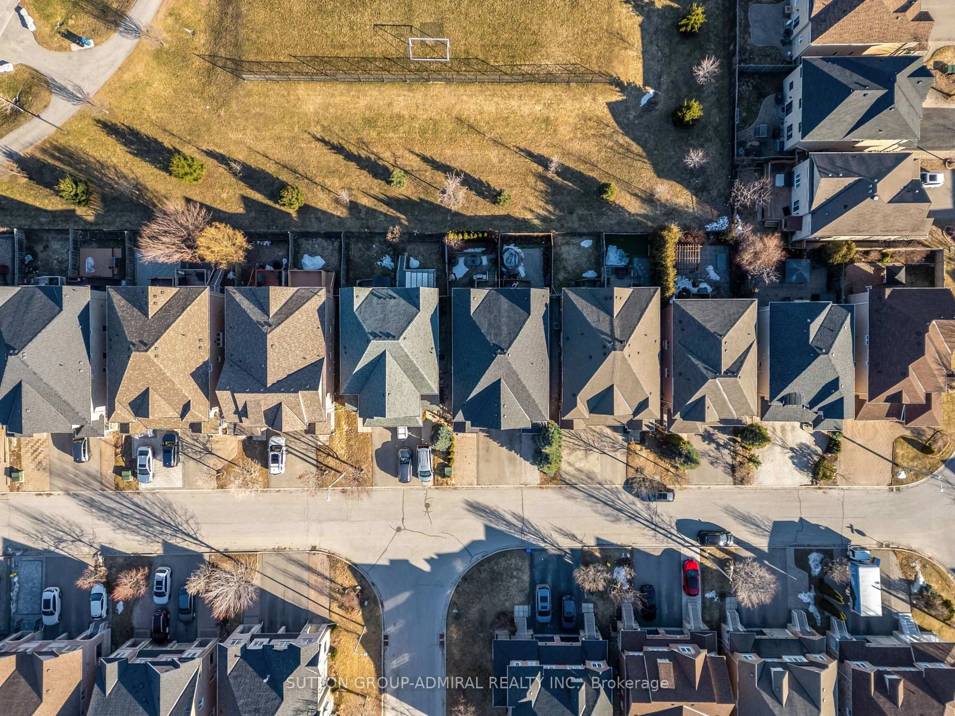 A pic from outside/outdoor area/front of a property/back of a property/a pic from drone, street for 99 Westolivia Tr, Vaughan Ontario L4J 0C2