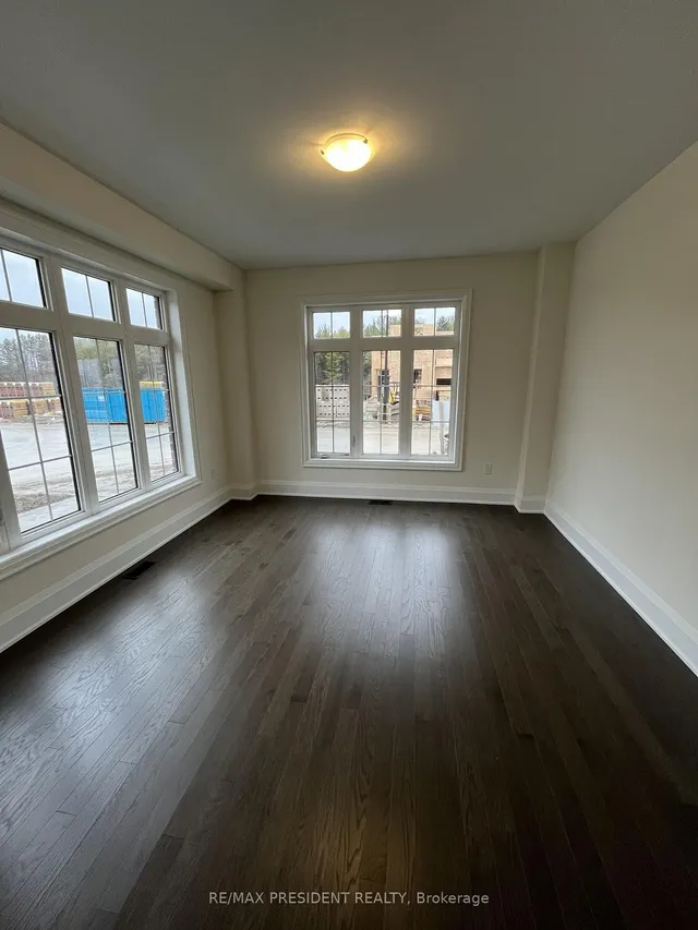 130 Wraggs Rd, Bradford West Gwillimbury 5