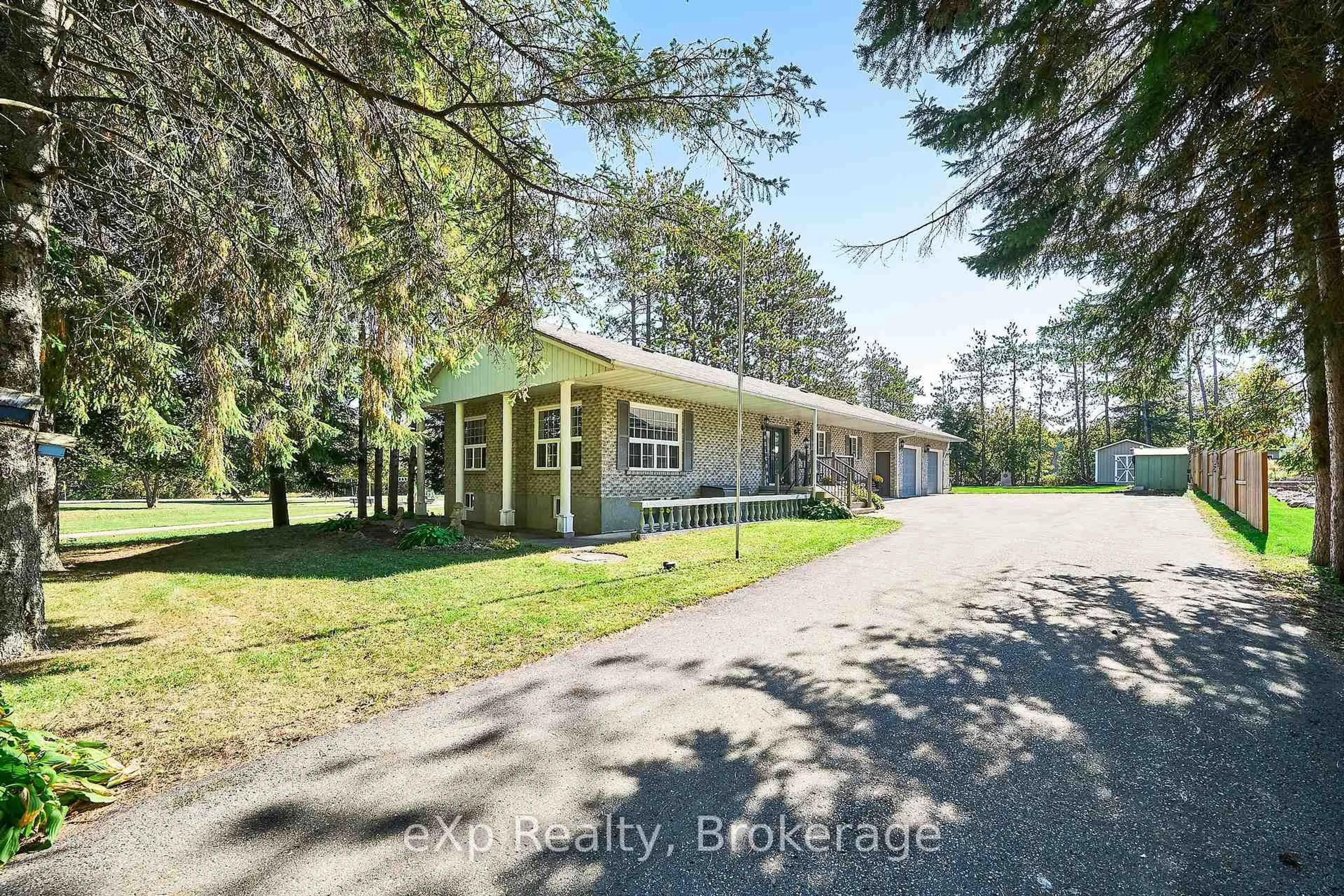 A pic from outside/outdoor area/front of a property/back of a property/a pic from drone, unknown for 9 Hilda Ave, Uxbridge Ontario L9P 1R2
