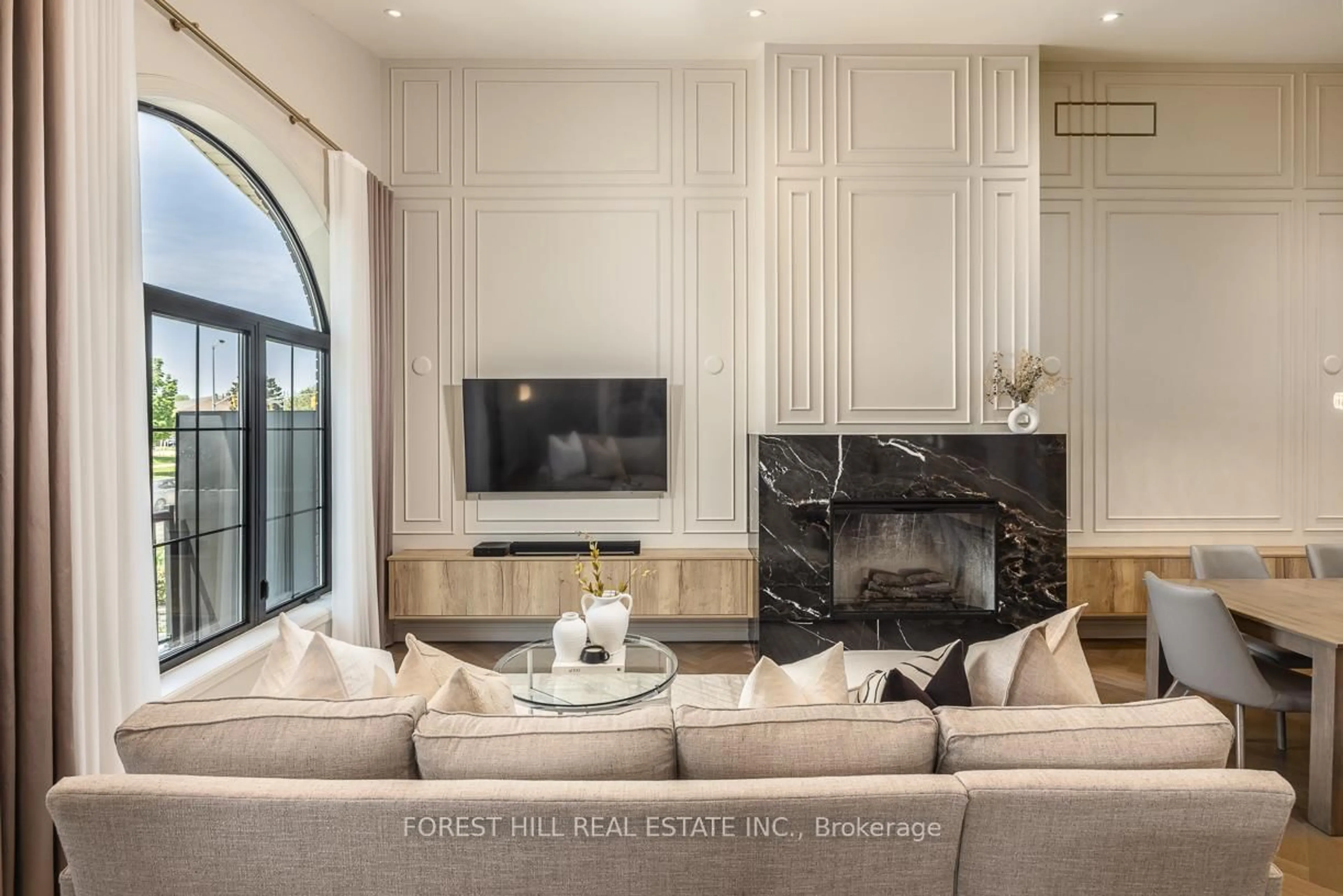Home theater for 596 Woodbridge Ave, Vaughan Ontario L4L 2T7