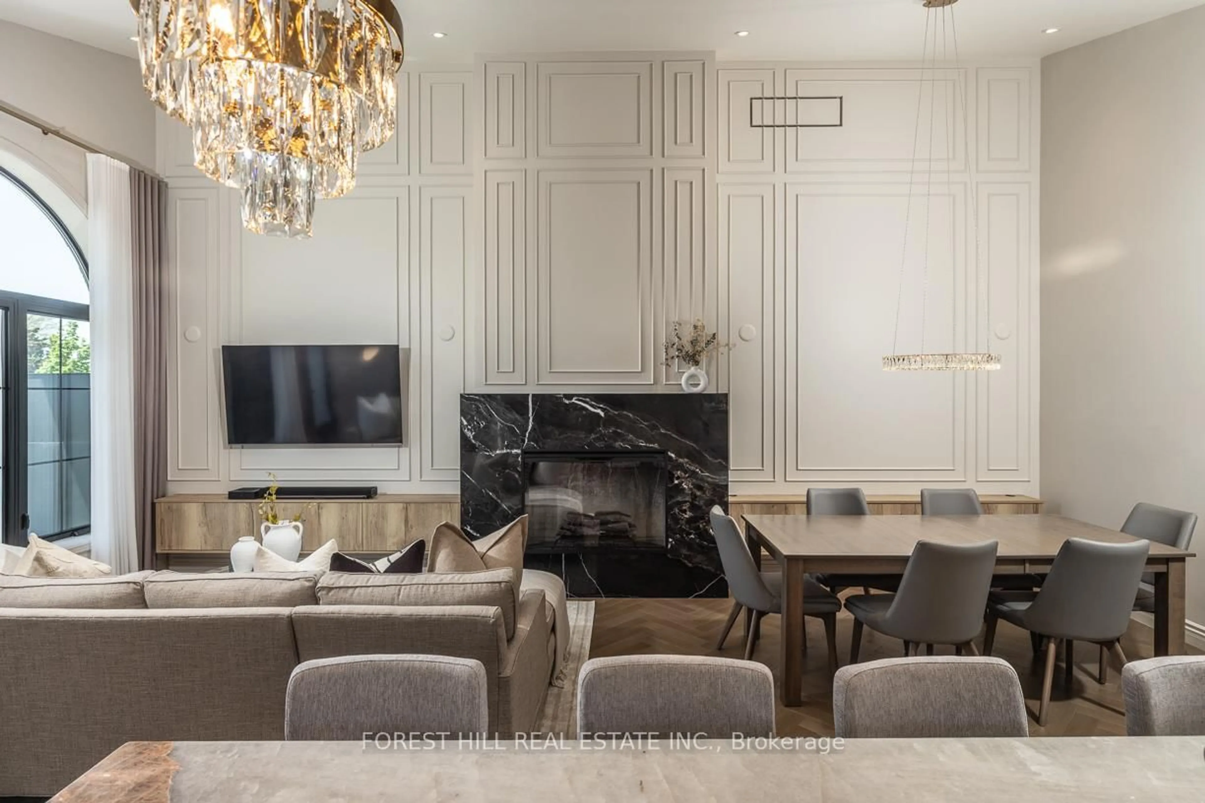 Dining room, unknown for 596 Woodbridge Ave, Vaughan Ontario L4L 2T7