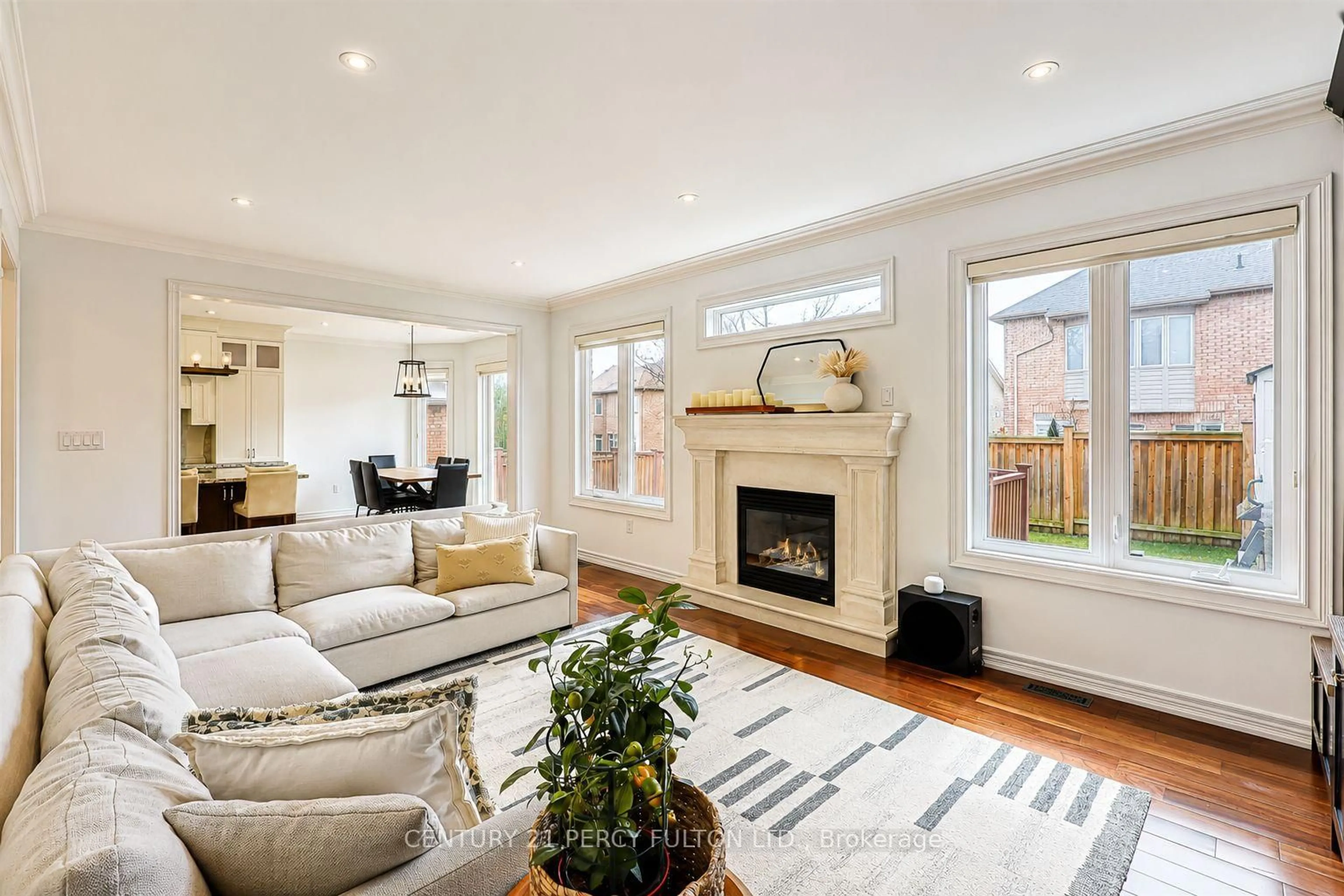 Living room with furniture, unknown for 159 Jefferson Forest Dr, Richmond Hill Ontario L4E 4K6