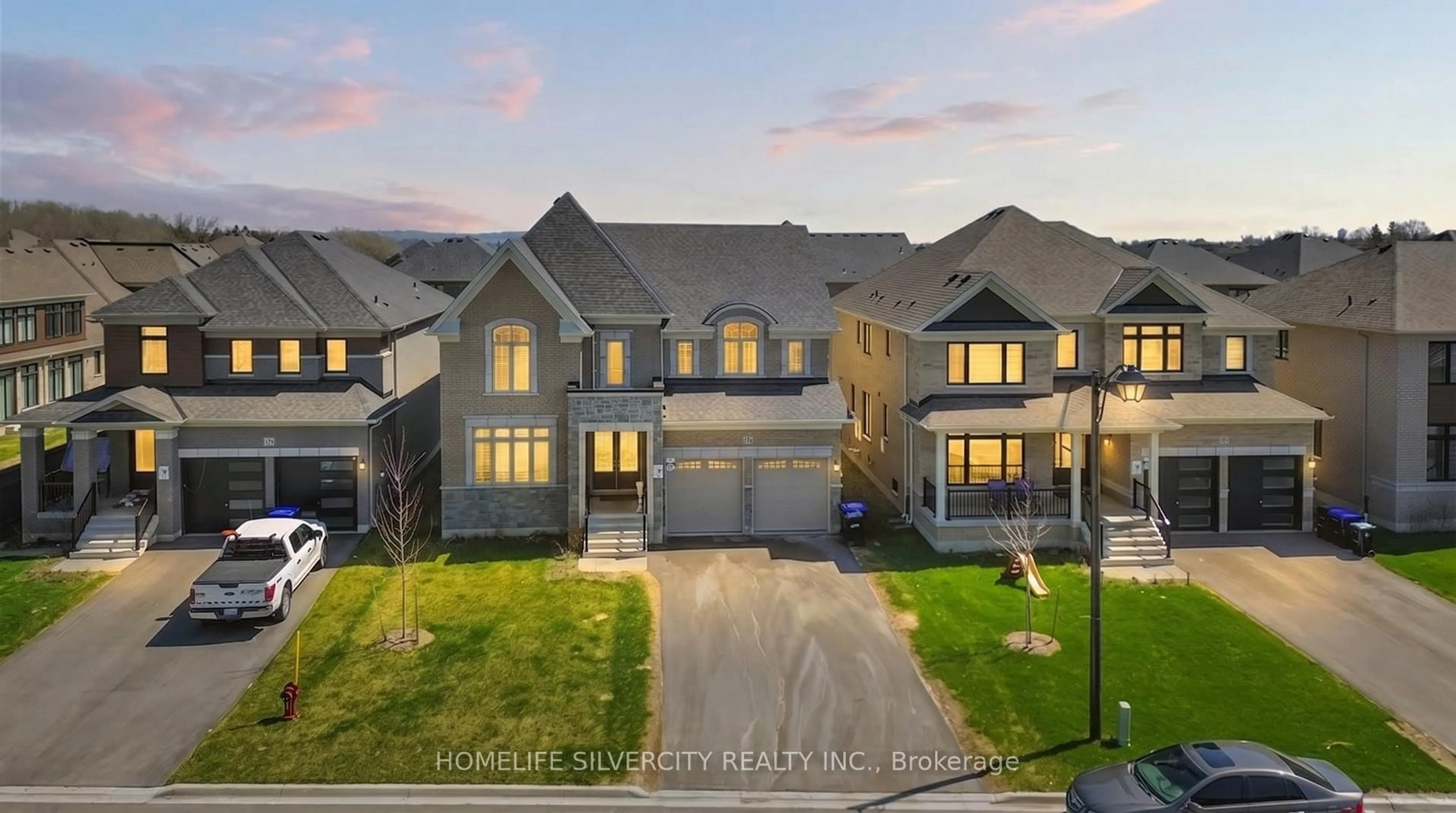 A pic from outside/outdoor area/front of a property/back of a property/a pic from drone, street for 4 Sandhill Cres, Adjala-Tosorontio Ontario L0G 1W0