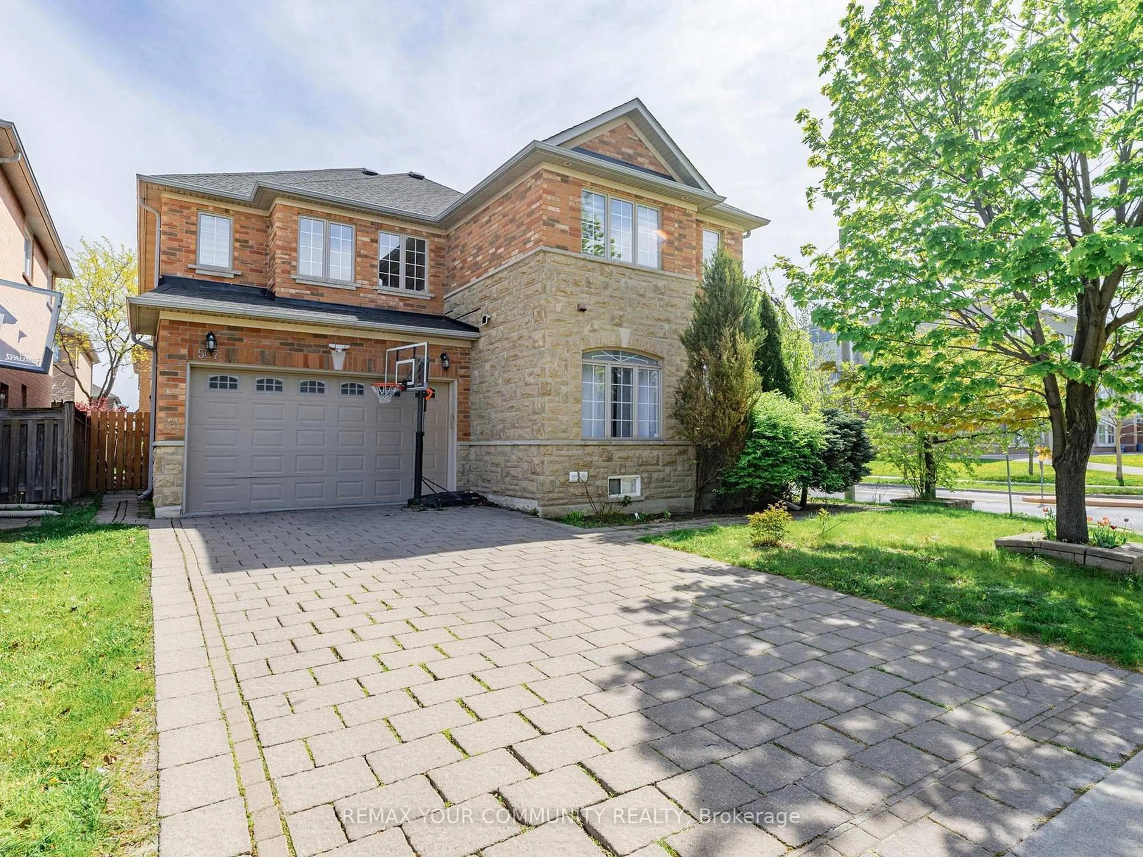 Home with brick exterior material, street for 507 Autumn Hill Blvd, Vaughan Ontario L4J 9B7