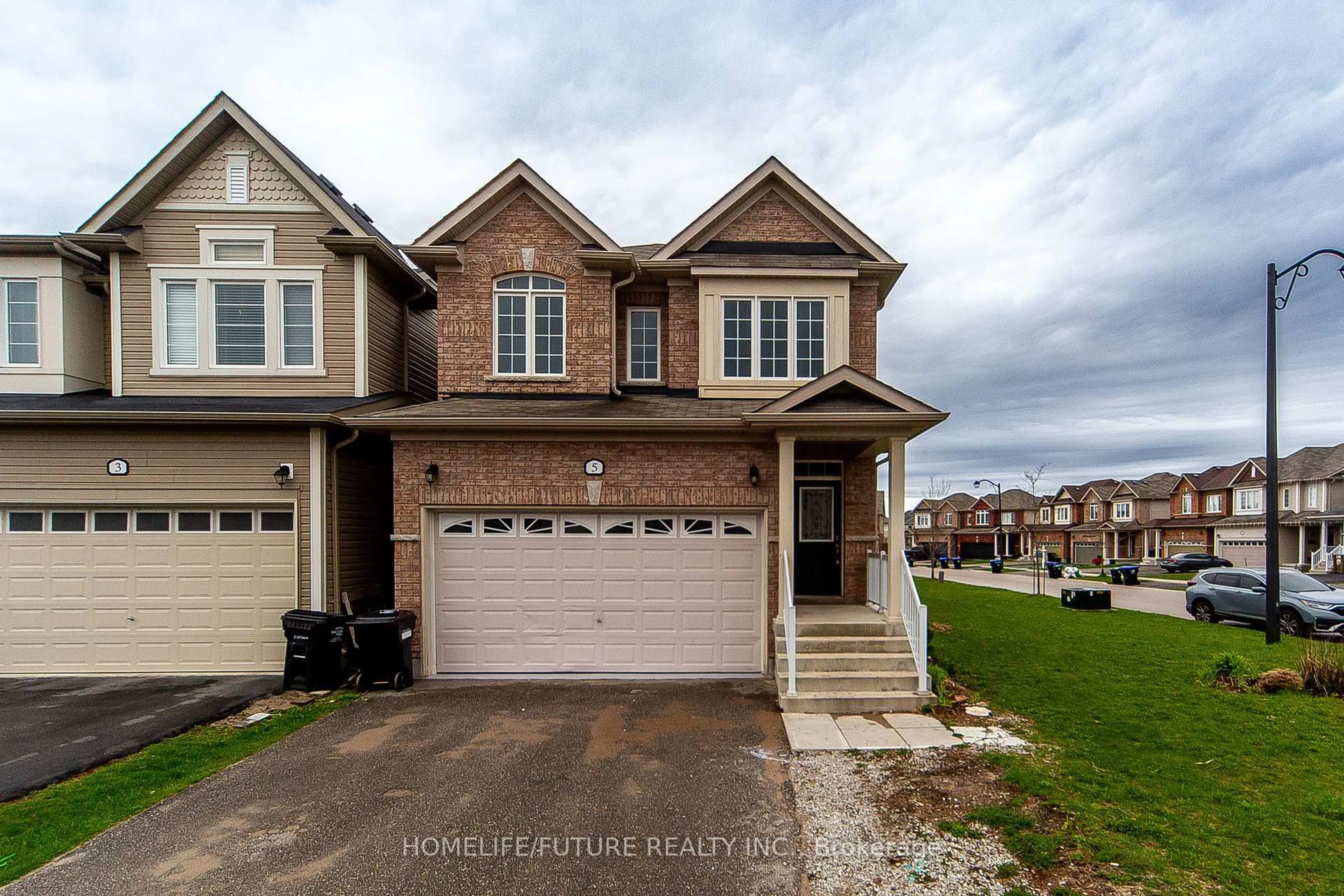 Home with brick exterior material, street for 5 Hutton Cres, Essa Ontario L0M 1B6