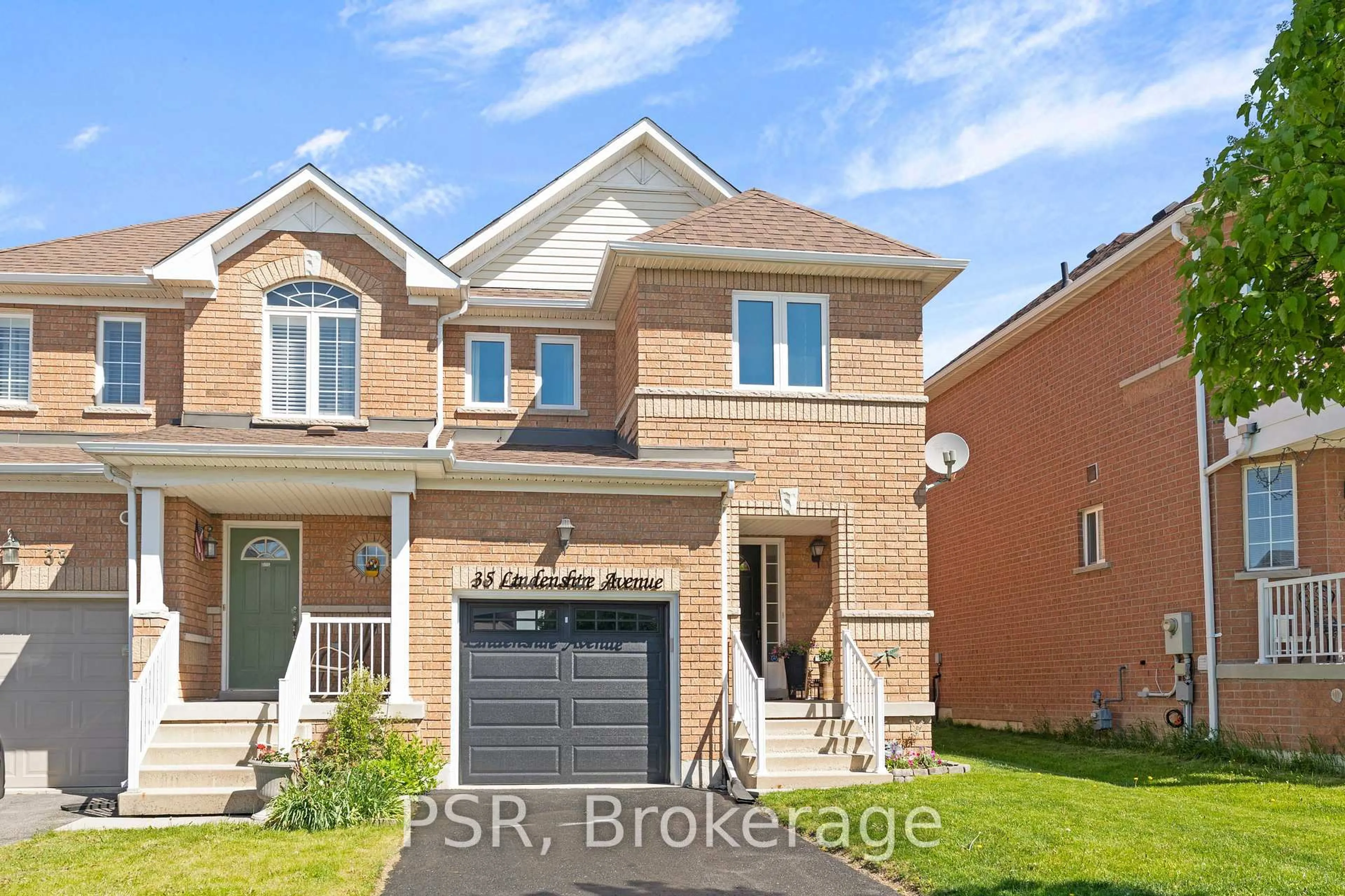 Home with brick exterior material, street for 35 Lindenshire Ave, Vaughan Ontario L6A 4A4