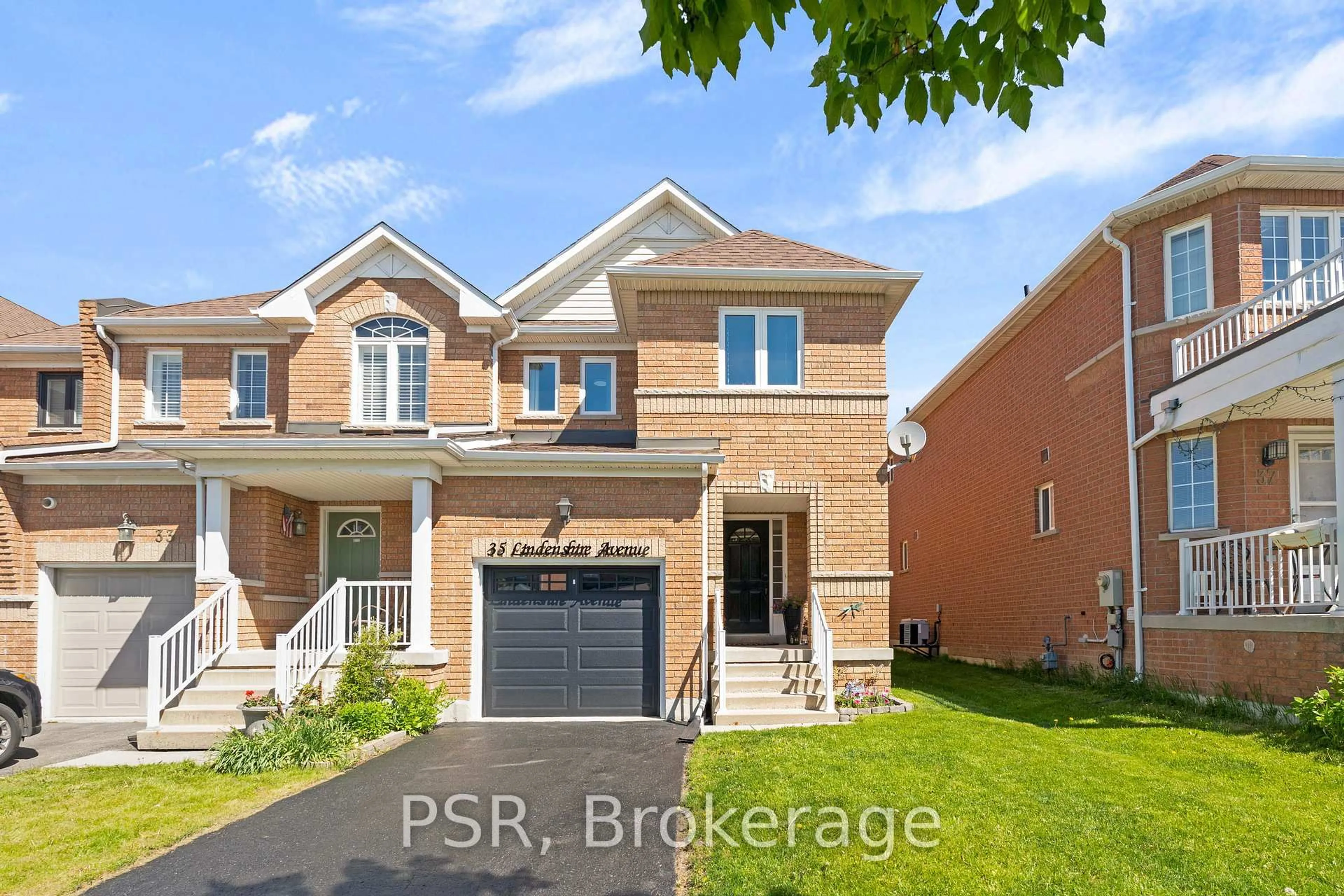 Home with brick exterior material, street for 35 Lindenshire Ave, Vaughan Ontario L6A 4A4