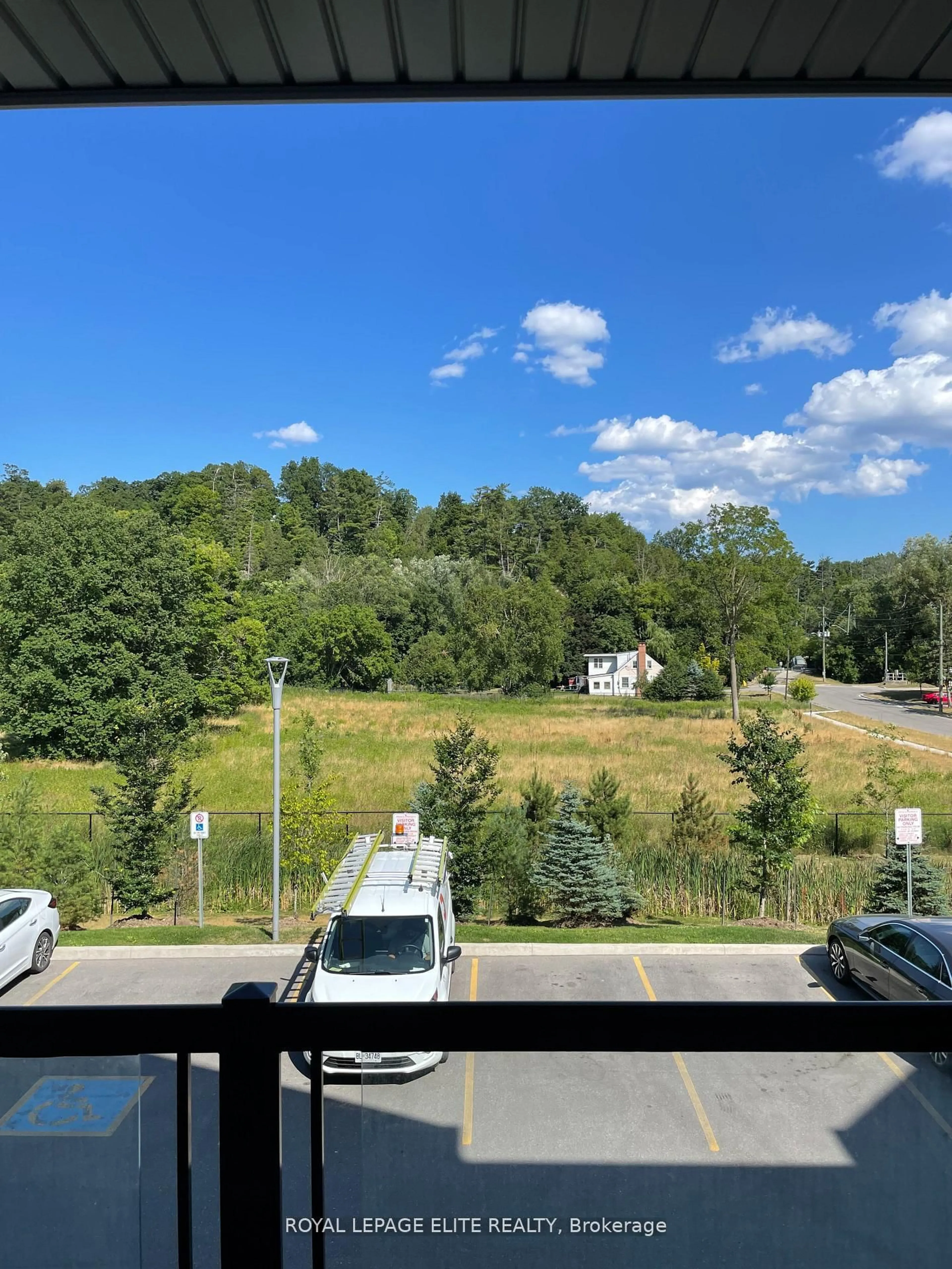 A pic from outside/outdoor area/front of a property/back of a property/a pic from drone, water/lake/river/ocean view for 198 Pine Grove Rd #06, Vaughan Ontario L4L 1X3