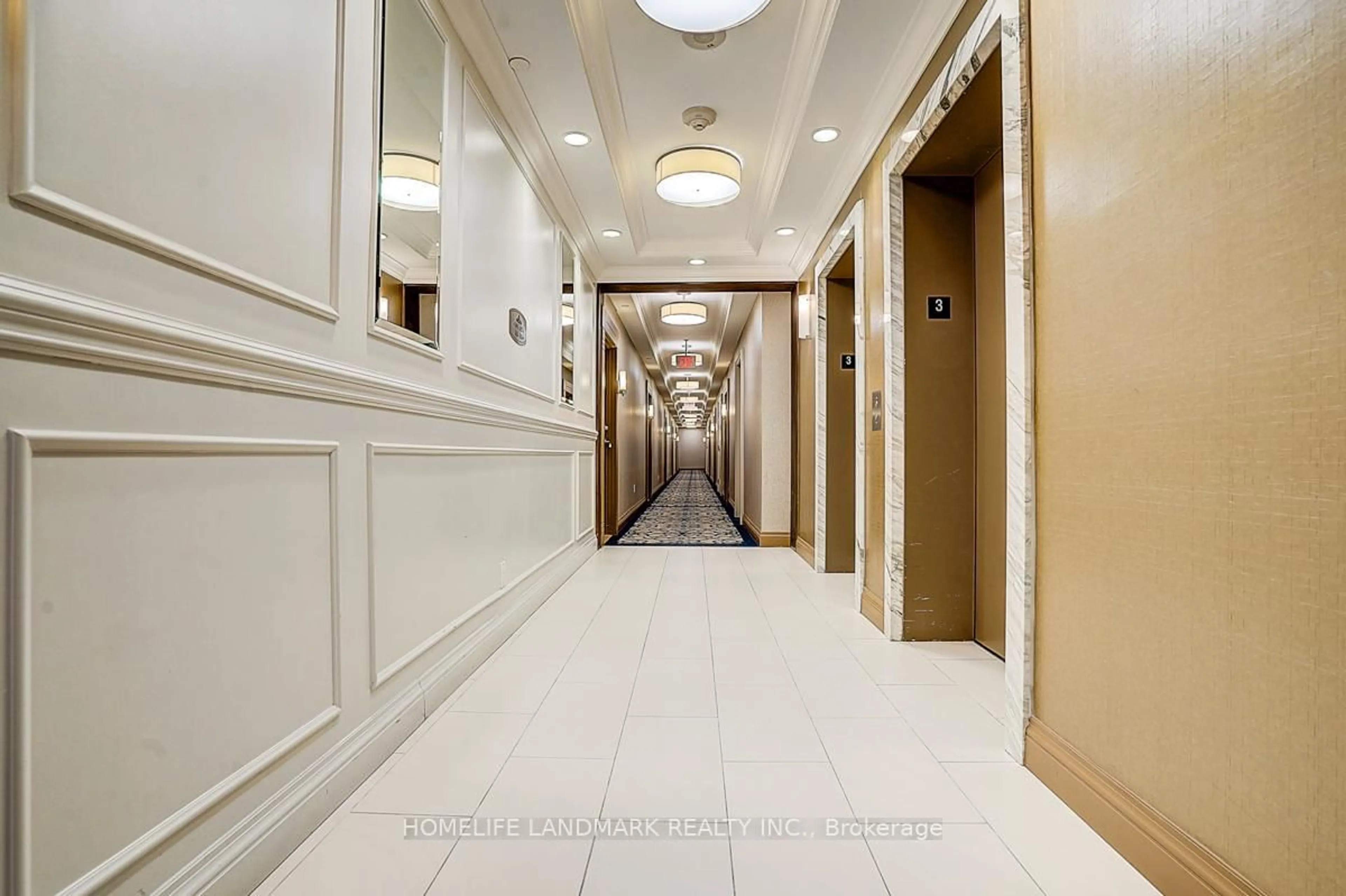 Indoor foyer for 99 South Town Centre Blvd #29, Markham Ontario L6G 0C5