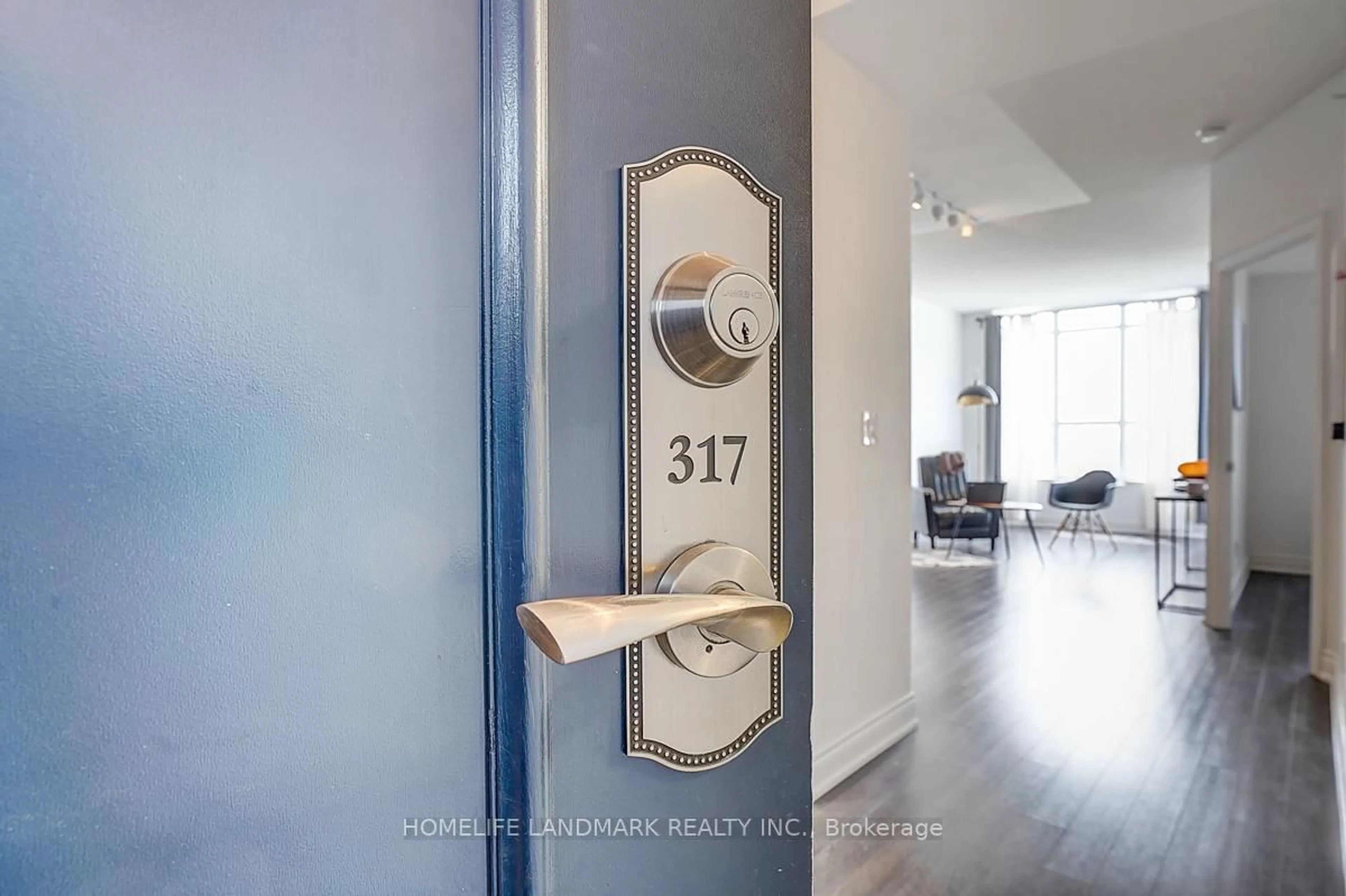 Indoor entryway for 99 South Town Centre Blvd #29, Markham Ontario L6G 0C5