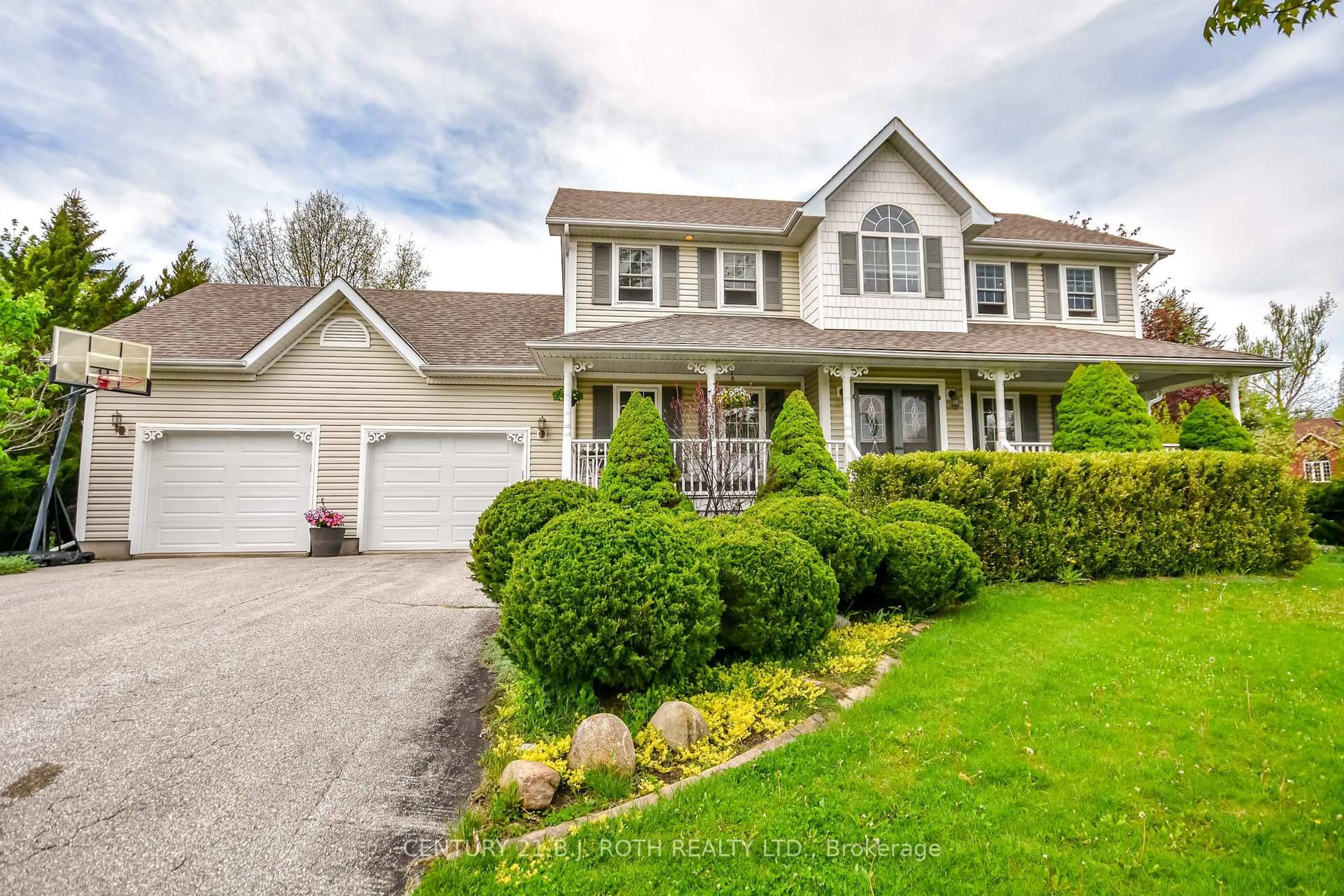 Home with vinyl exterior material, street for 1 Evergreen Lane, Essa Ontario L0L 2N0