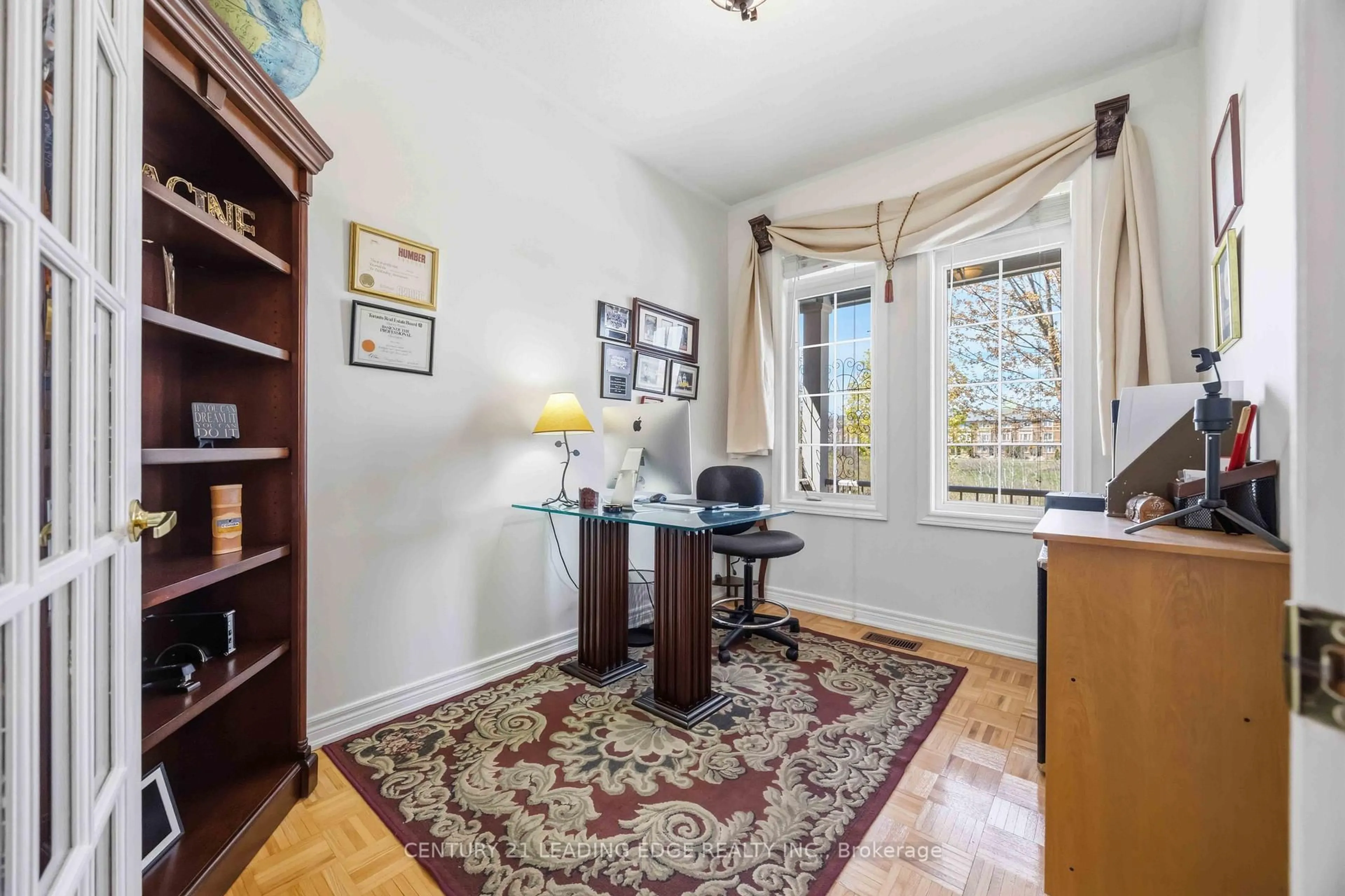 A pic of a room for 156 Landsdown Cres, Markham Ontario L6E 1M5