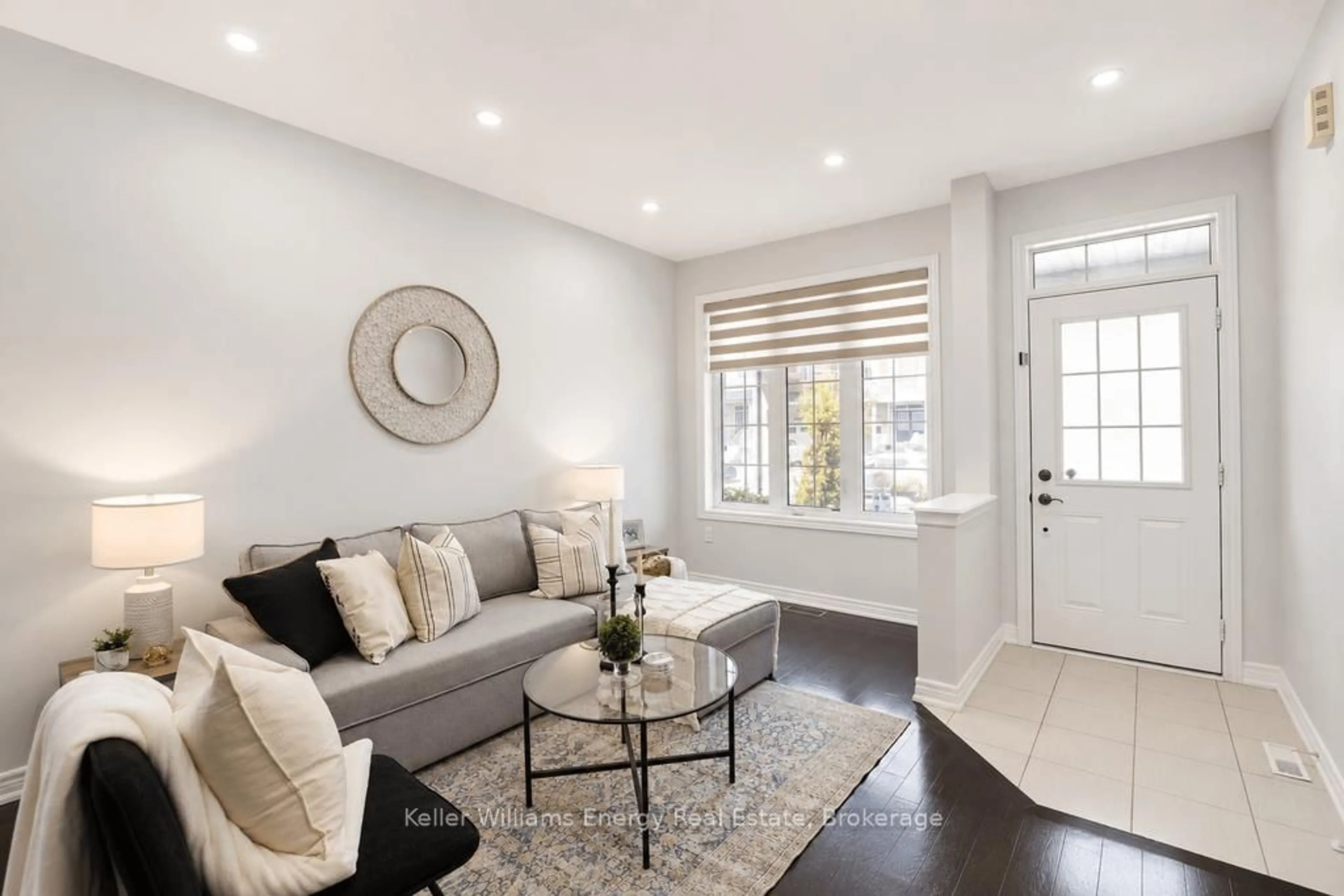 Living room with furniture, unknown for 270 Kincardine St St, Vaughan Ontario L4H 4H8