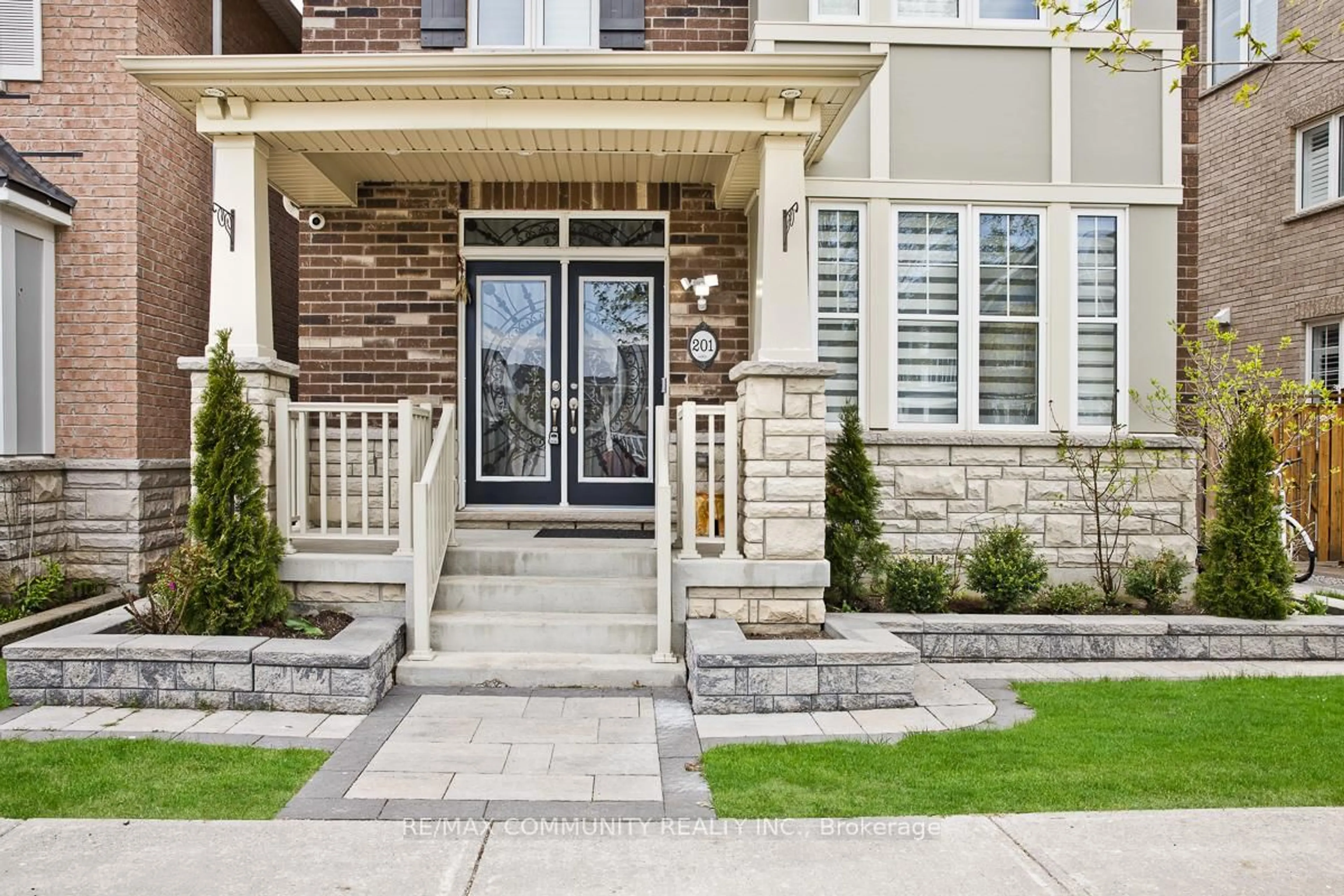 Home with brick exterior material, street for 201 Donald Sim Ave, Markham Ontario L6B 0Z1
