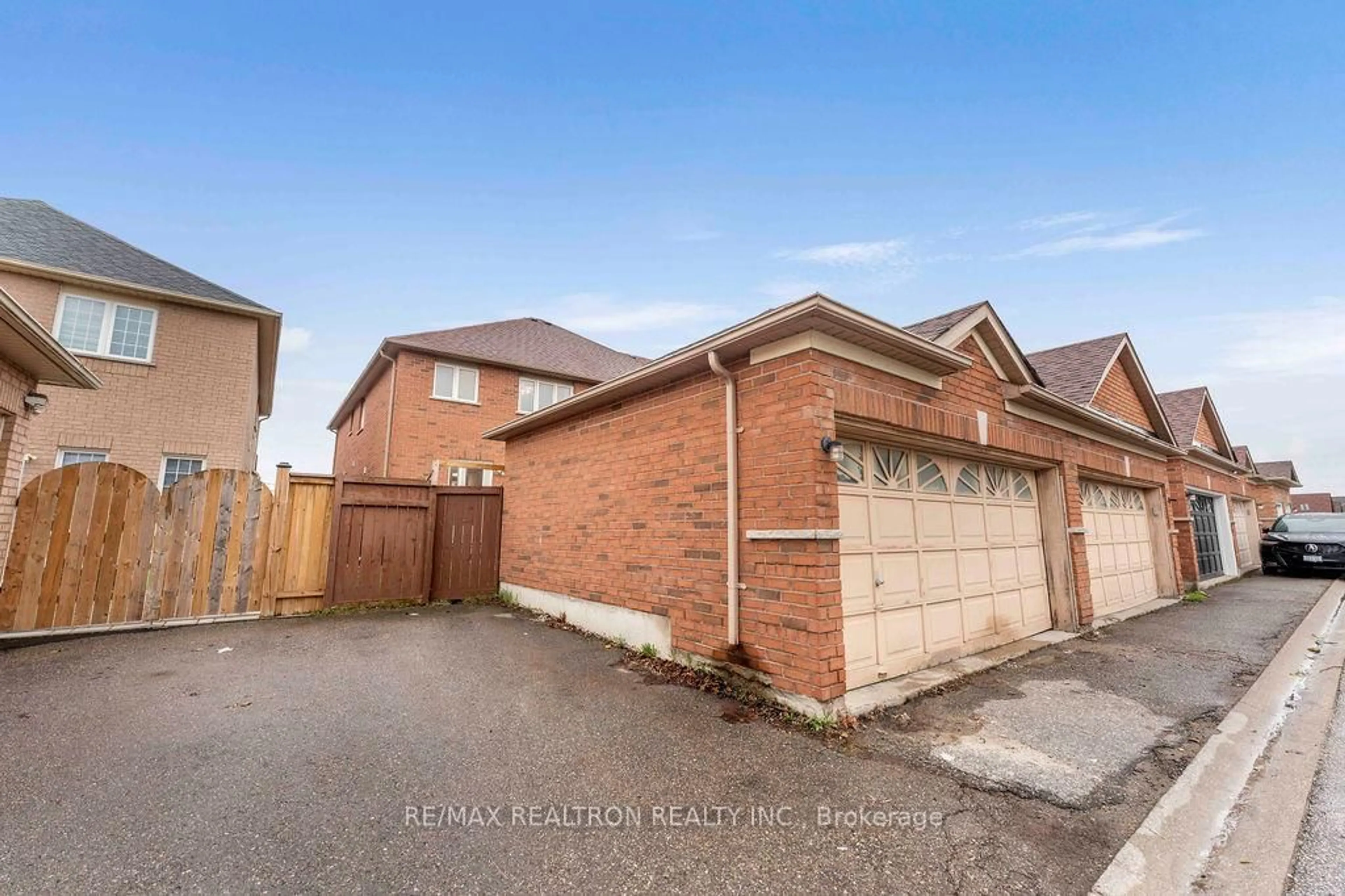 Home with brick exterior material, street for 2334 Bur Oak Ave, Markham Ontario L6E 1L6