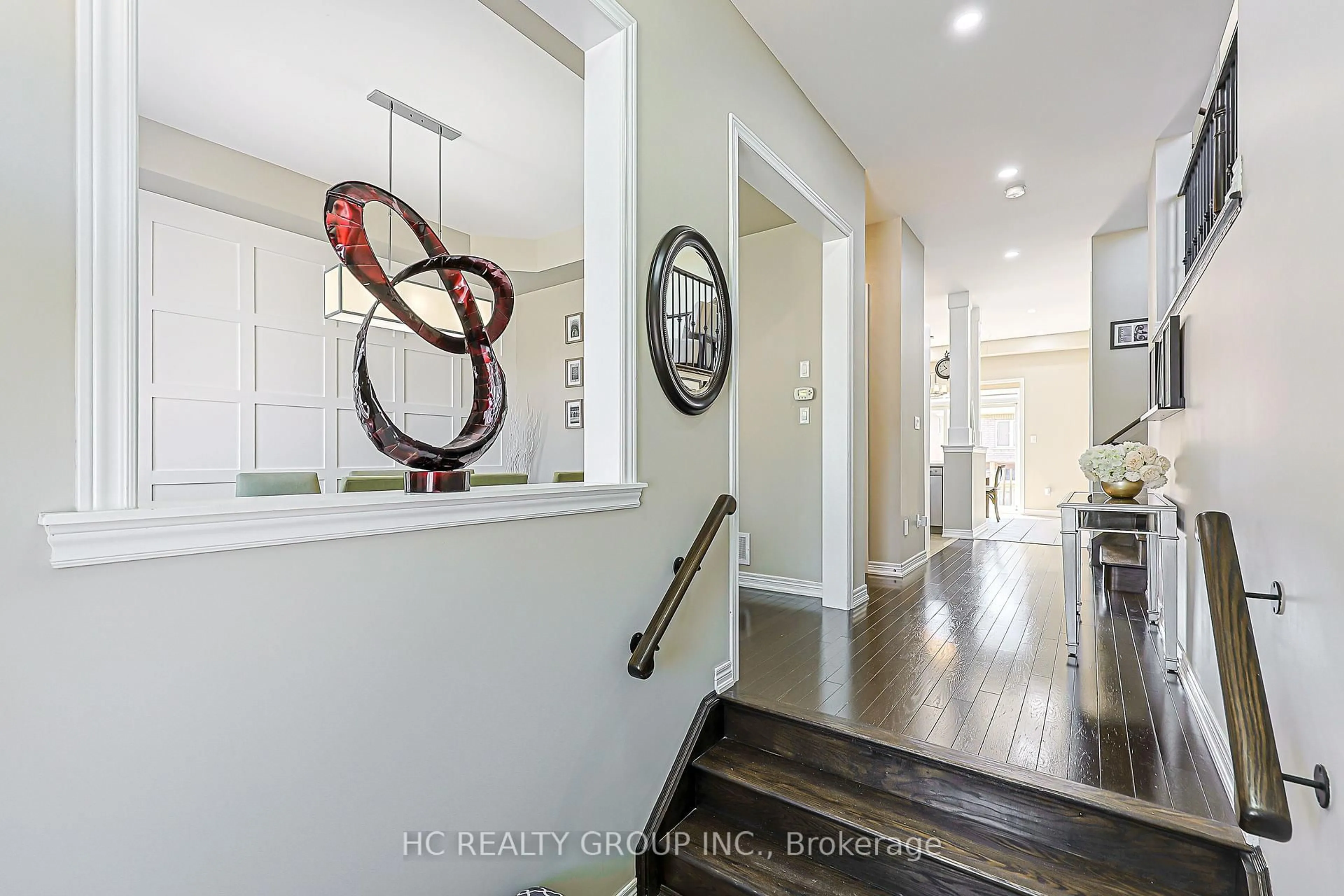 Indoor entryway for 132 Alpaca Dr, Richmond Hill Ontario L4E 0R2