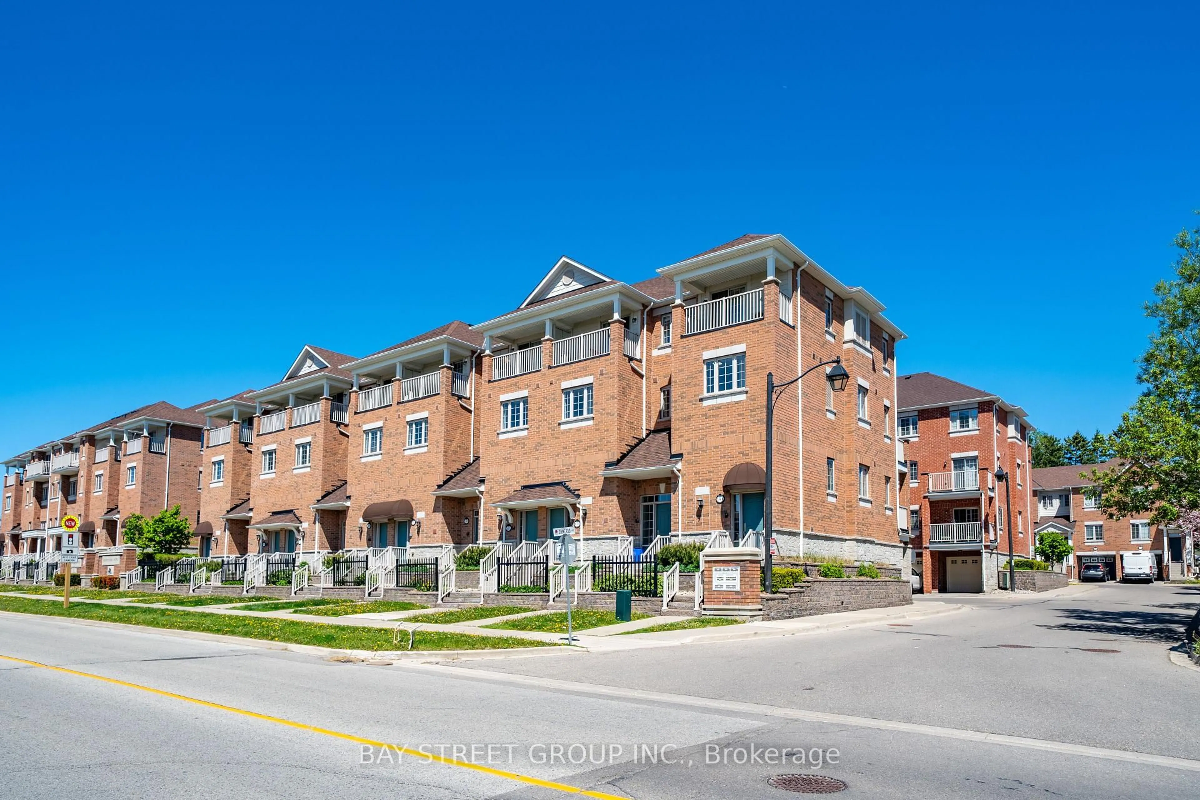 Home with brick exterior material, street for 141 Silverwood Ave, Richmond Hill Ontario L4S 0C9