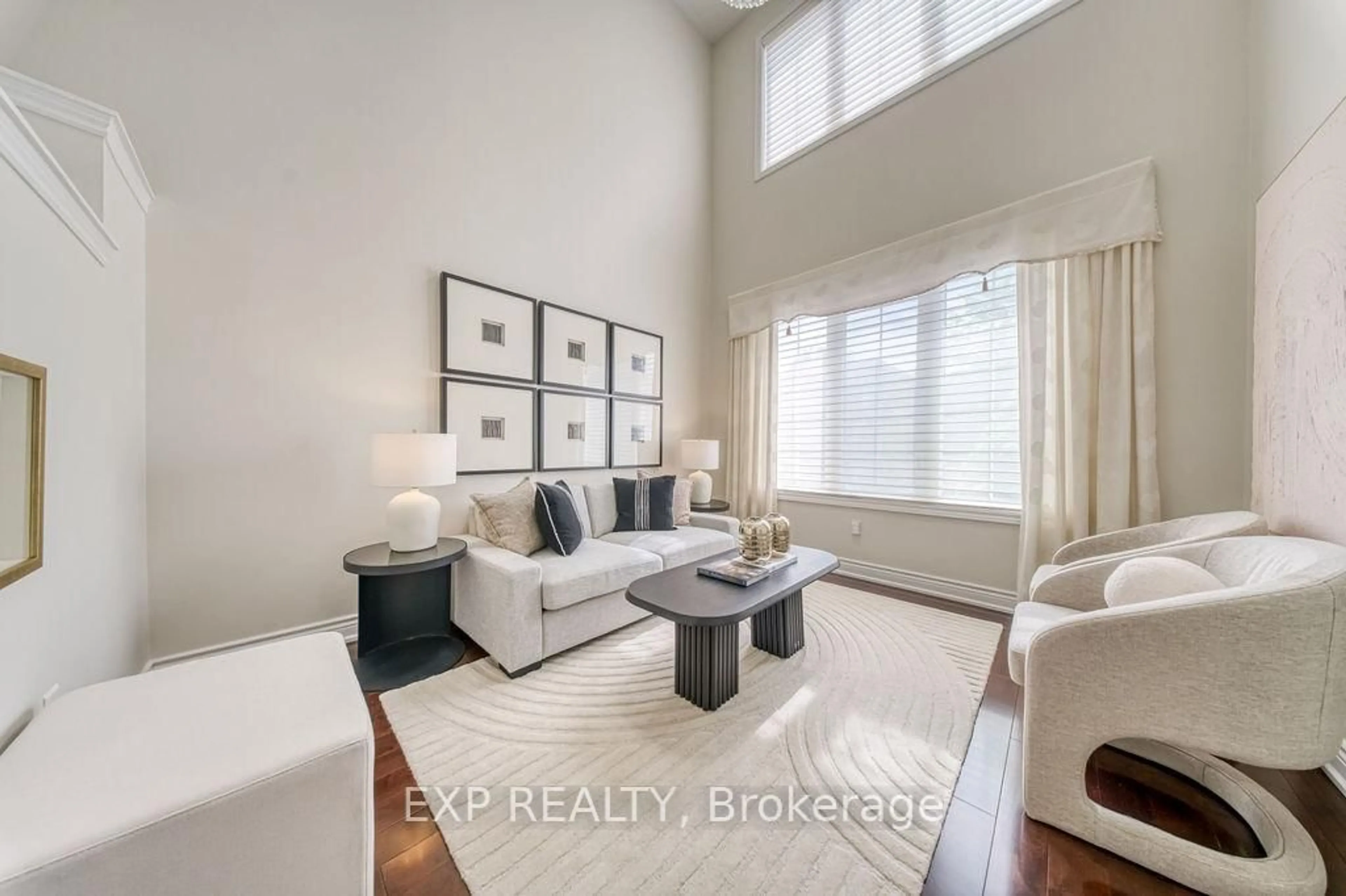 Living room with furniture, unknown for 42 Grand Oak Dr, Richmond Hill Ontario L4E 3Z9