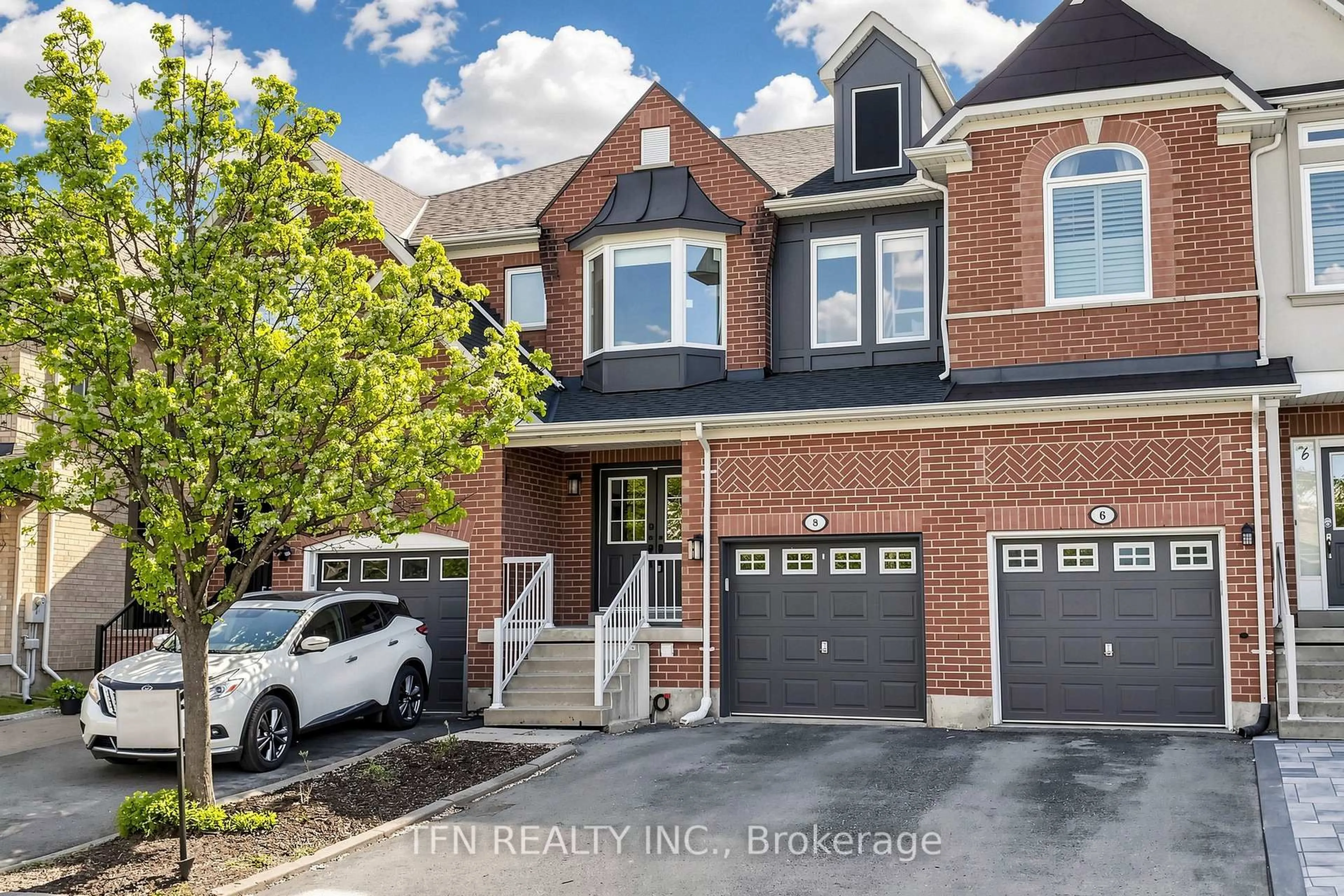 Home with brick exterior material, street for 8 Lander Cres, Vaughan Ontario L4J 8R3