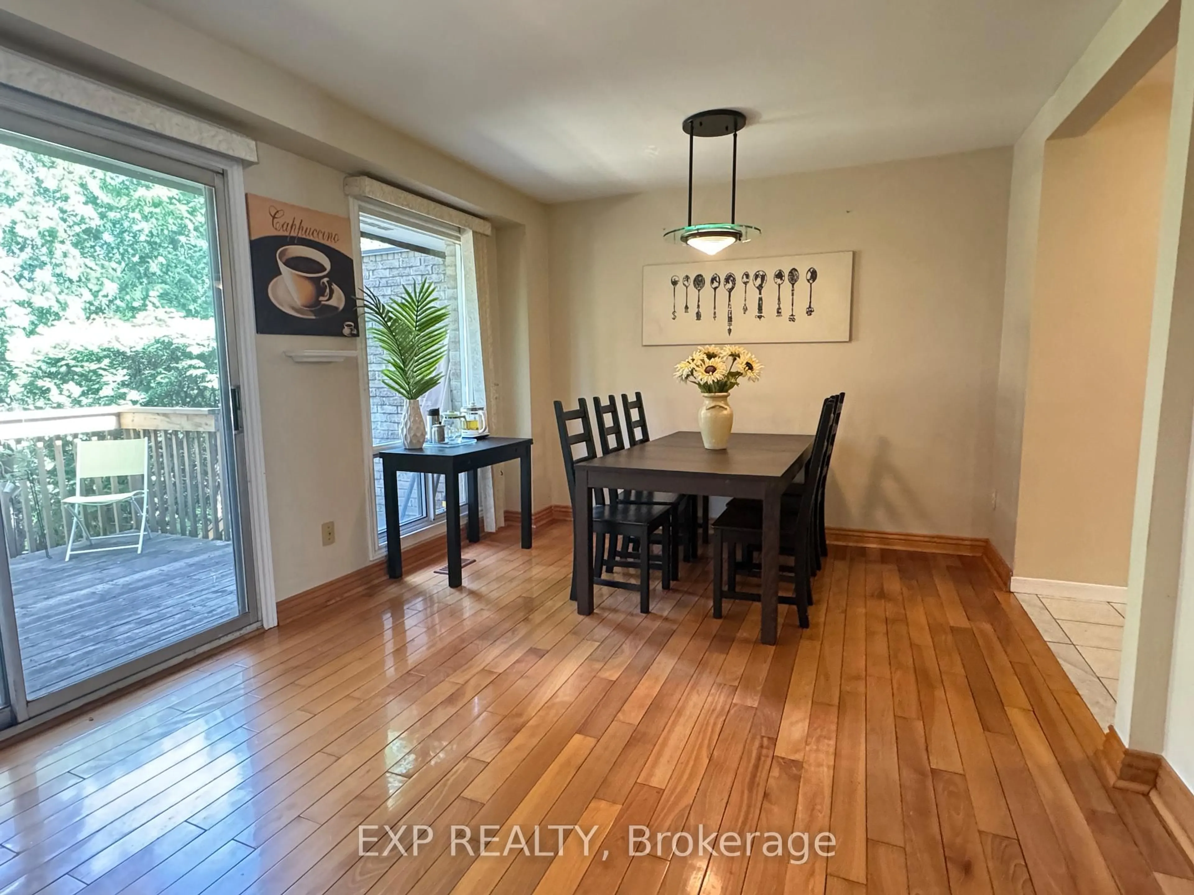 Dining room, wood/laminate floor for 653 Village Pkwy #40, Markham Ontario L3R 2R2