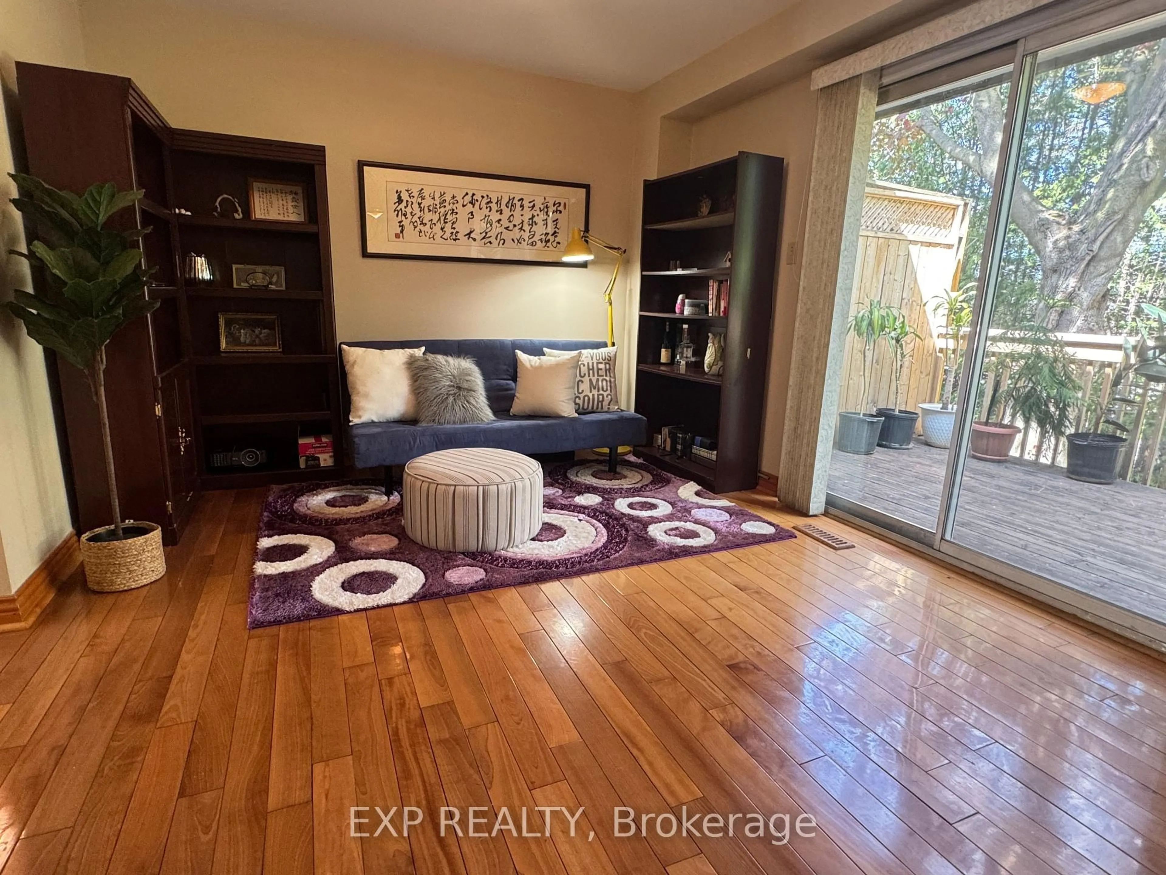 Unknown for 653 Village Pkwy #40, Markham Ontario L3R 2R2