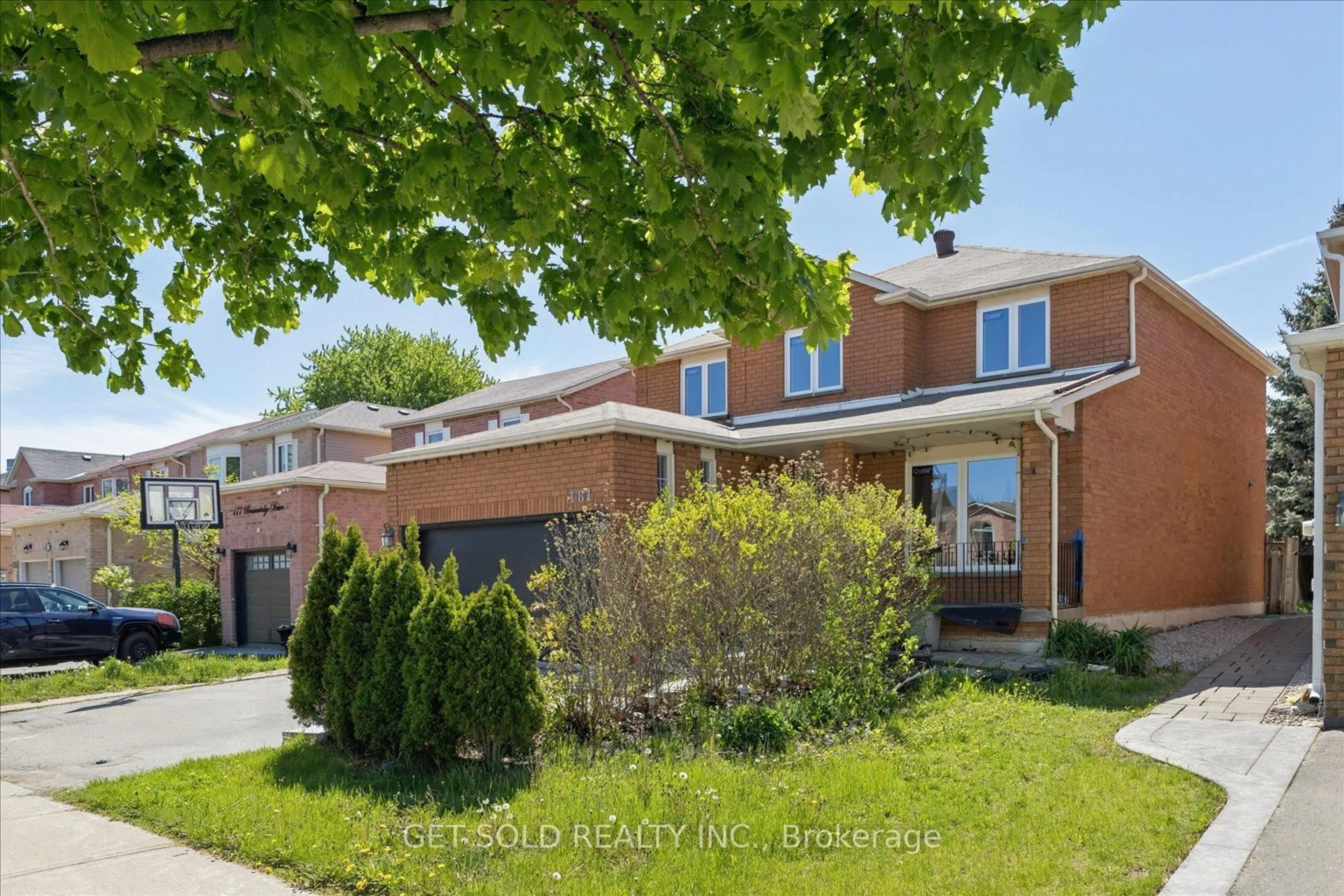 Home with brick exterior material, street for 181 Brownridge Dr, Vaughan Ontario L4J 7E4