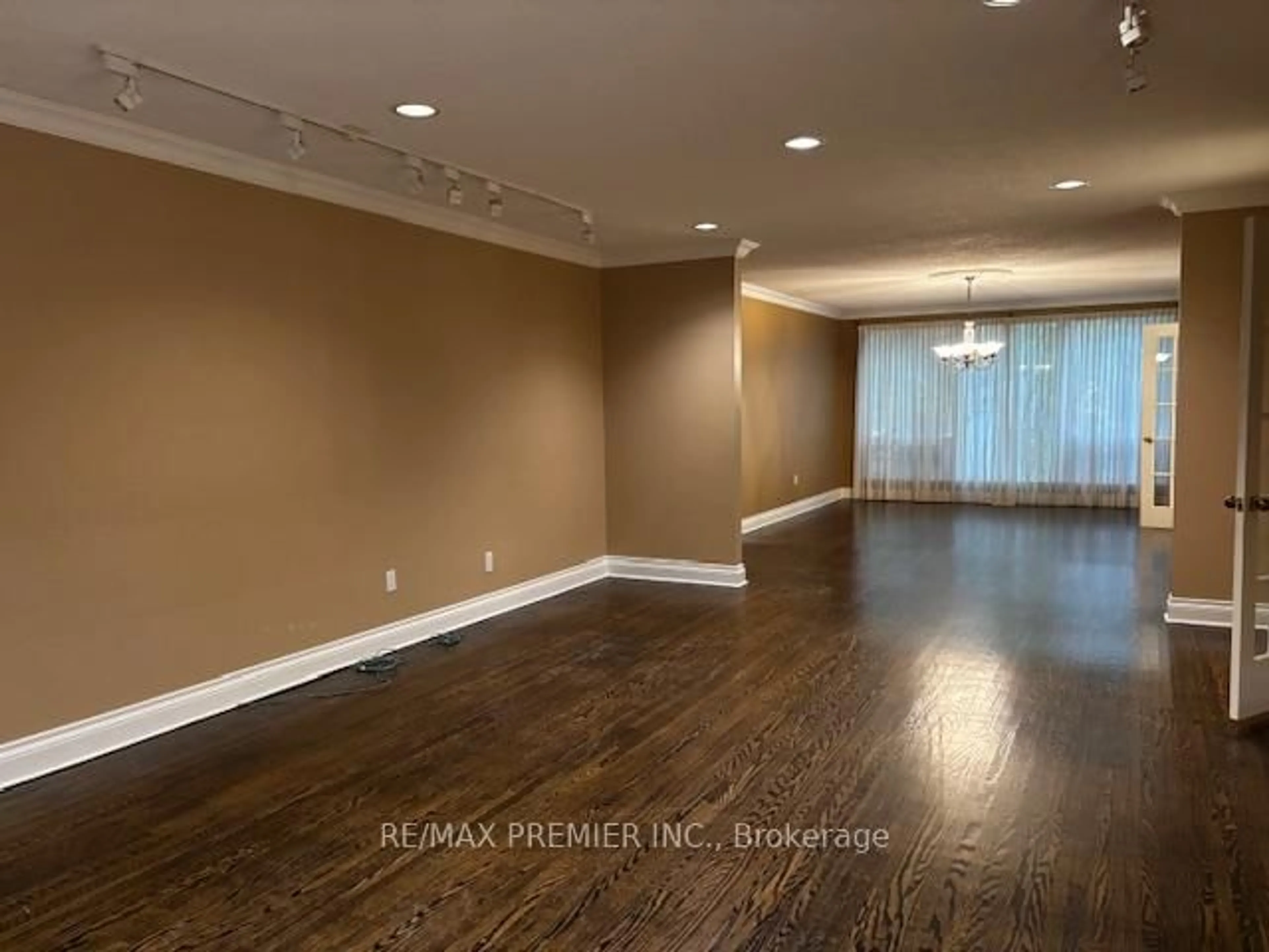A pic of a room for 66 Laureleaf Rd, Markham Ontario L3T 2Y1