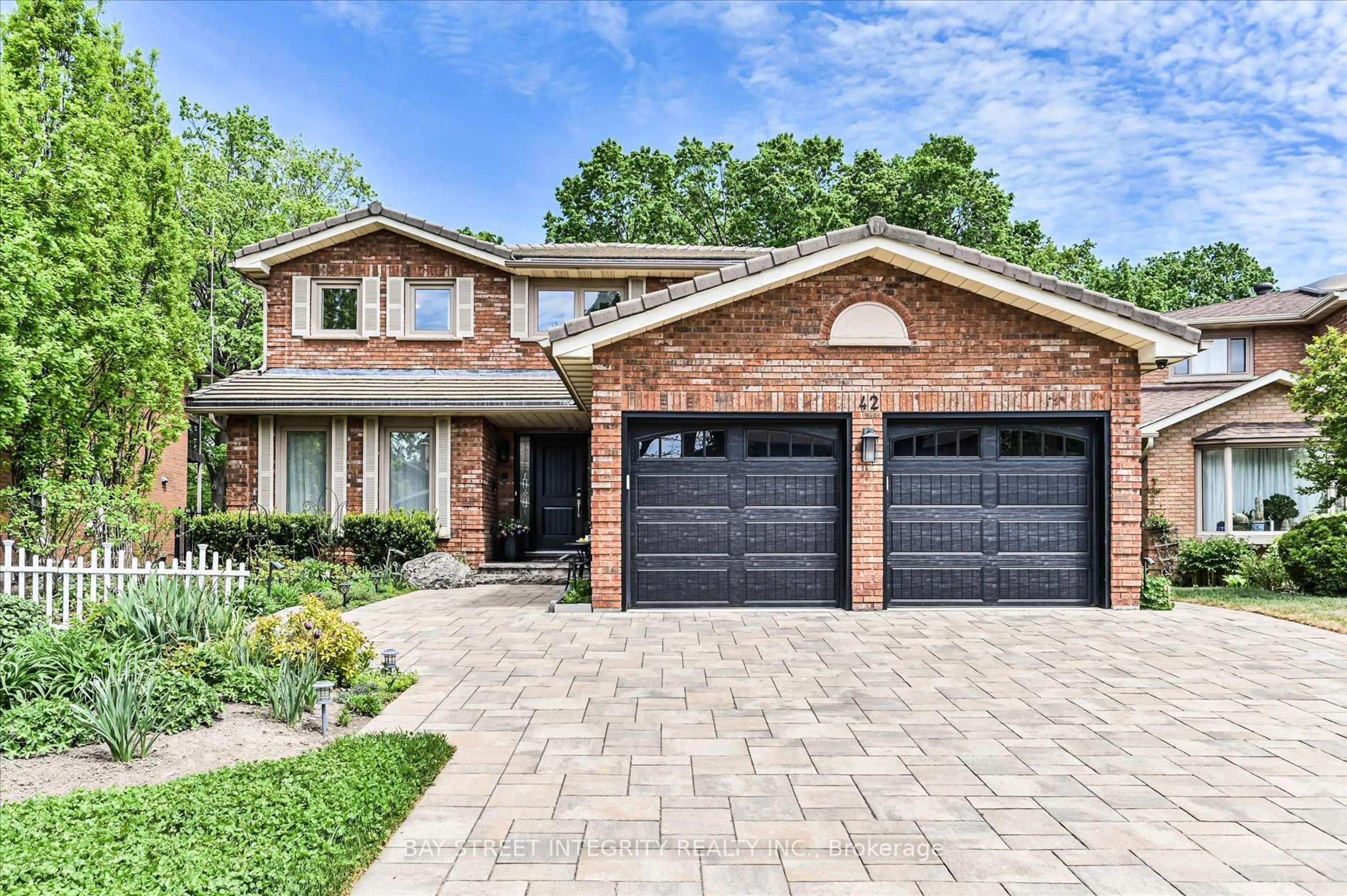 Home with brick exterior material, street for 42 Sycamore Dr, Markham Ontario L3T 5V6