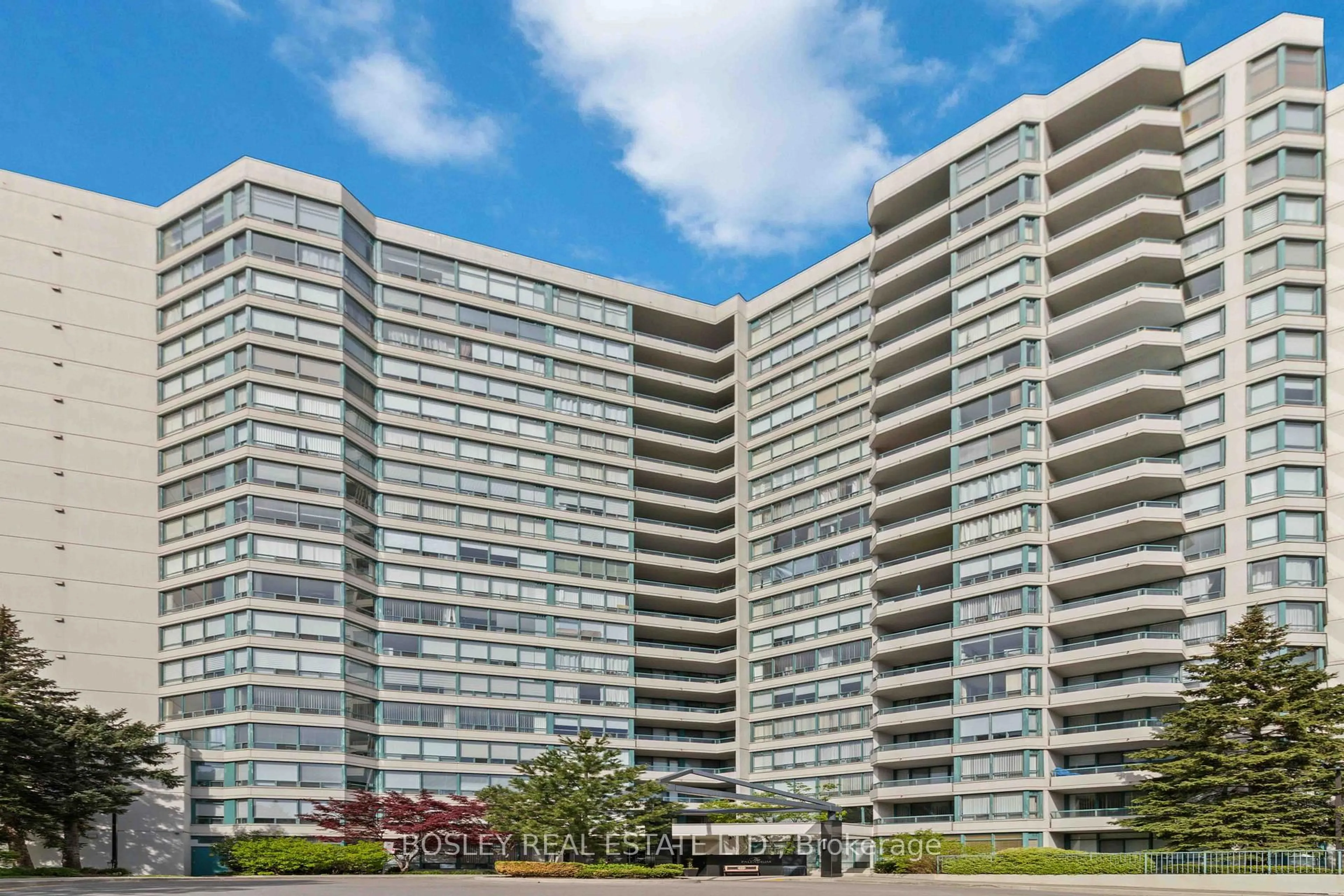 Unknown for 7250 Yonge St #206, Vaughan Ontario L4J 7X1