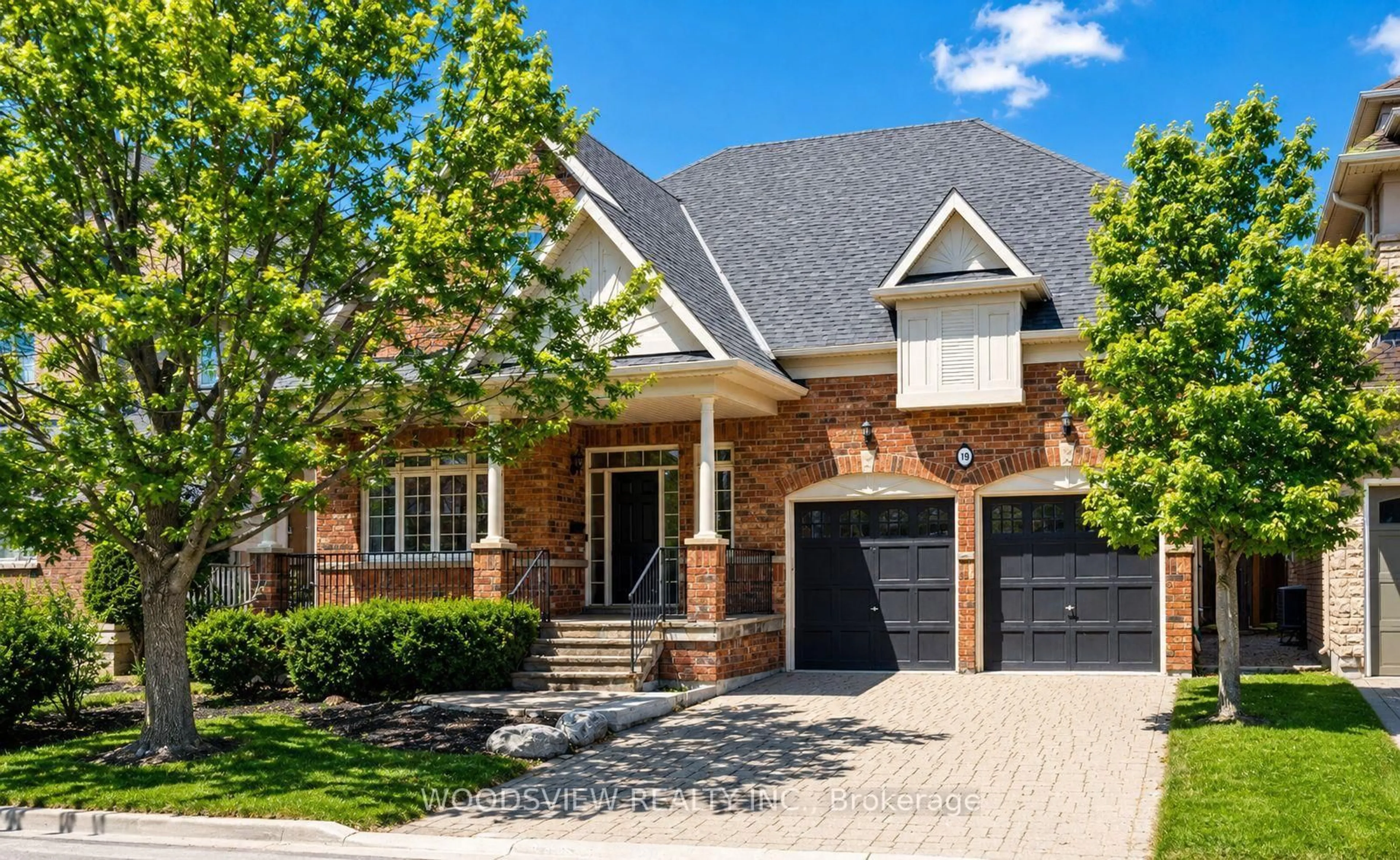 Home with brick exterior material, street for 19 Weslock Cres, Aurora Ontario L4G 7Y9