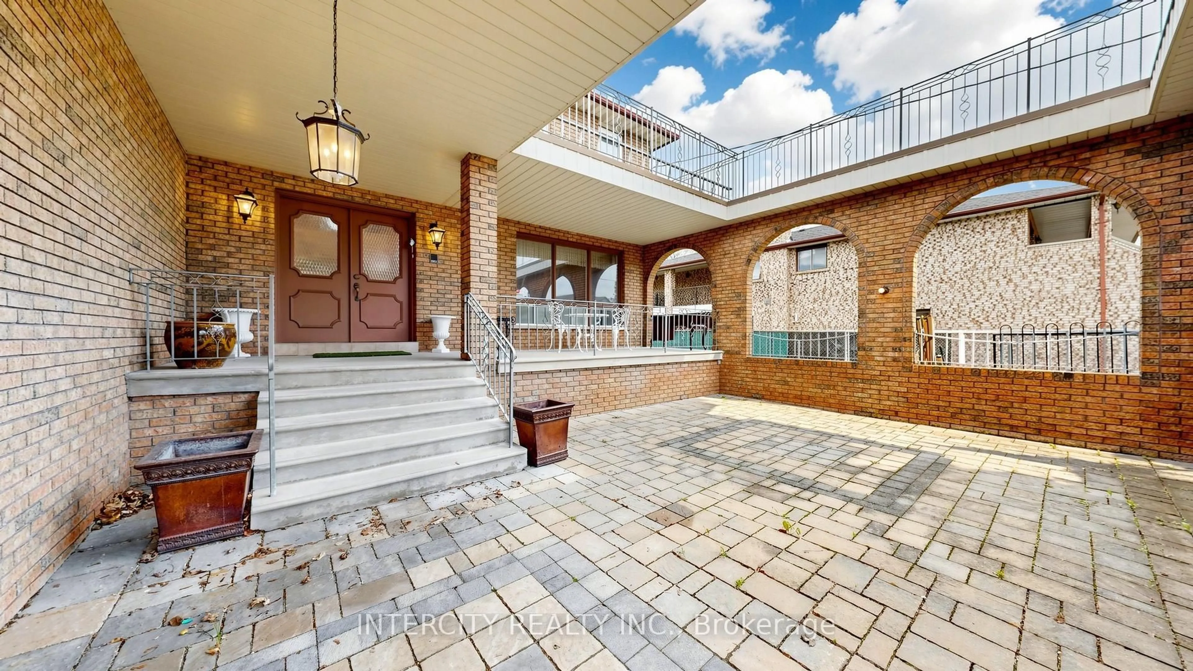 Unknown for 76 Spruce Ave, Richmond Hill Ontario L4C 6W1