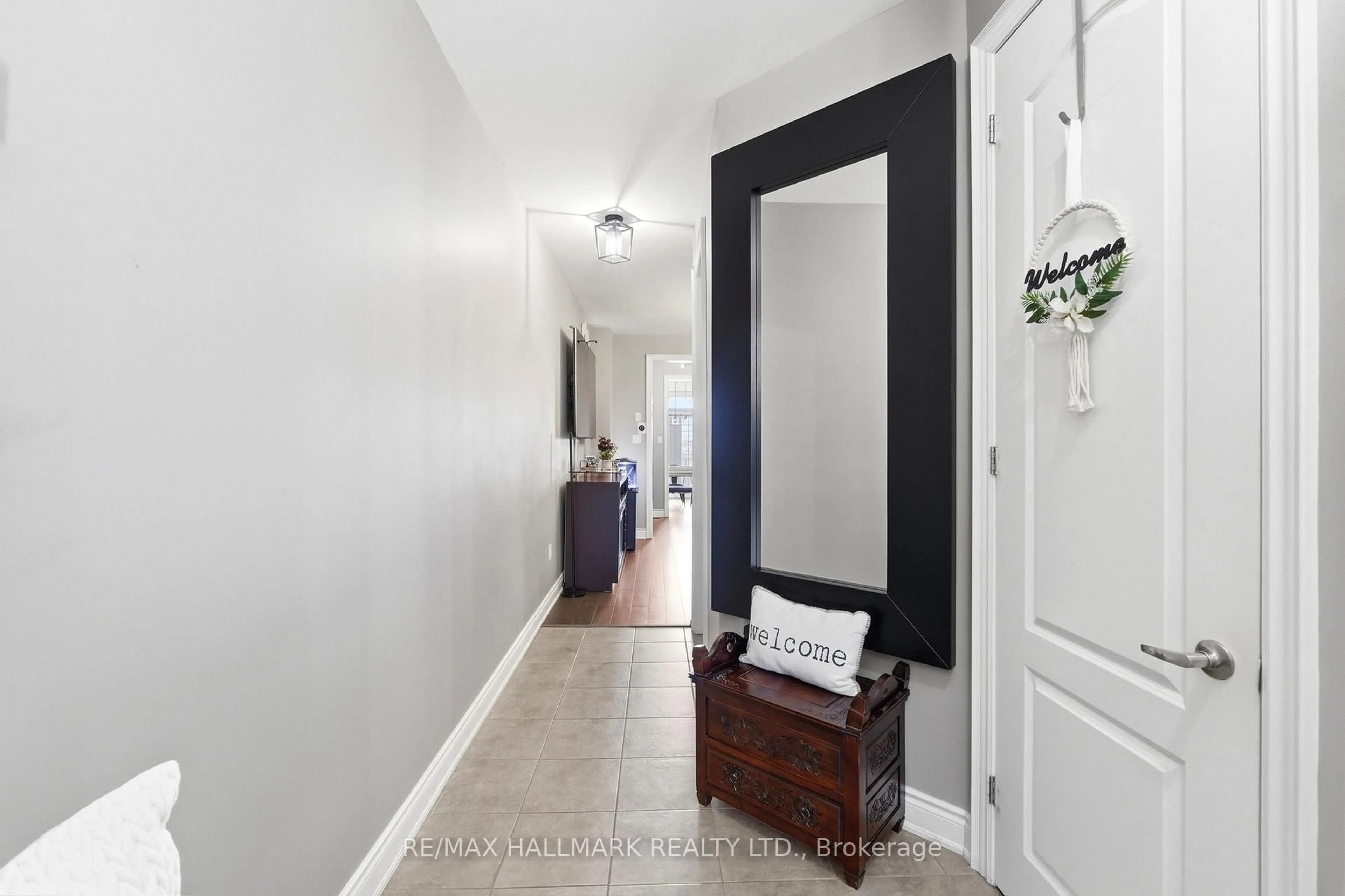 Indoor entryway for 246 Wardlaw Pl, Vaughan Ontario L4H 3L7