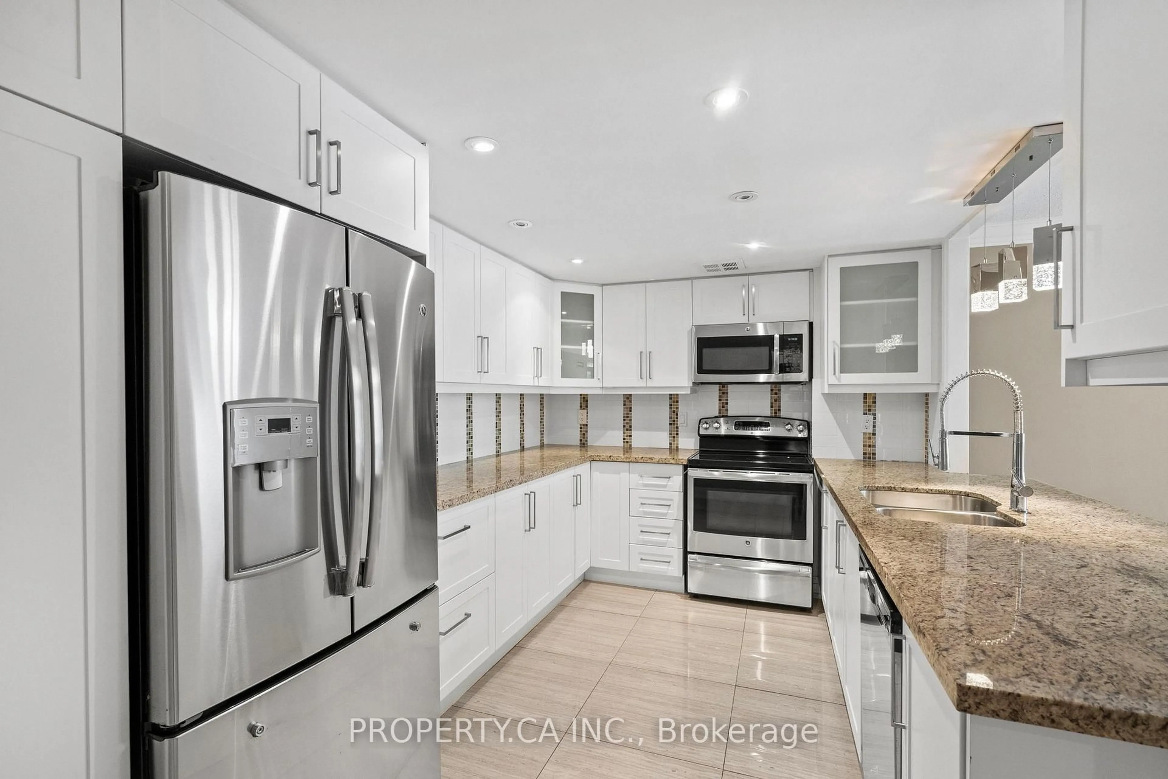 Unknown for 7601 Bathurst St #101, Vaughan Ontario L4J 4H5