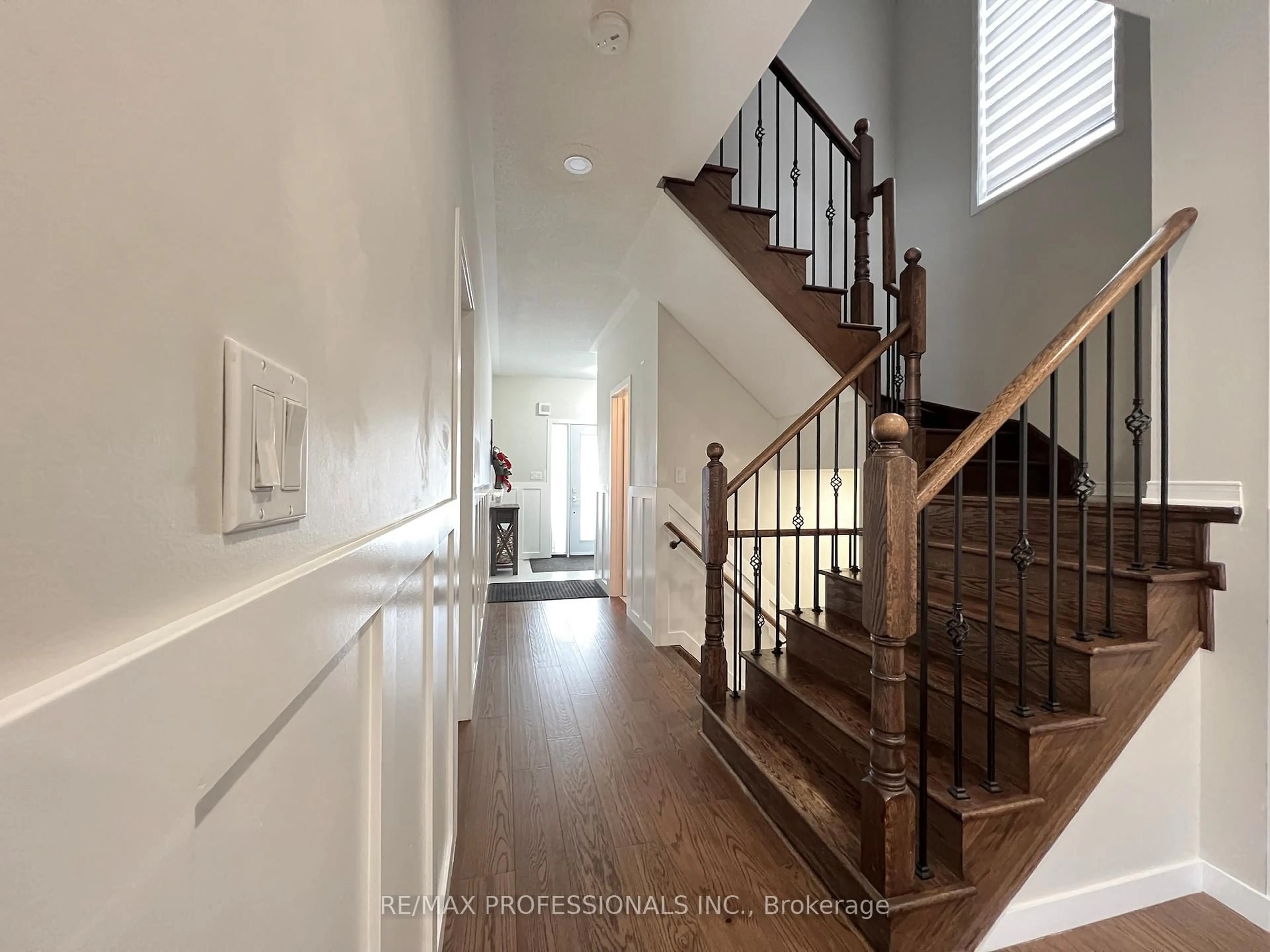 Unknown for 49 Liberty Cres, Bradford West Gwillimbury Ontario L3Z 0P5