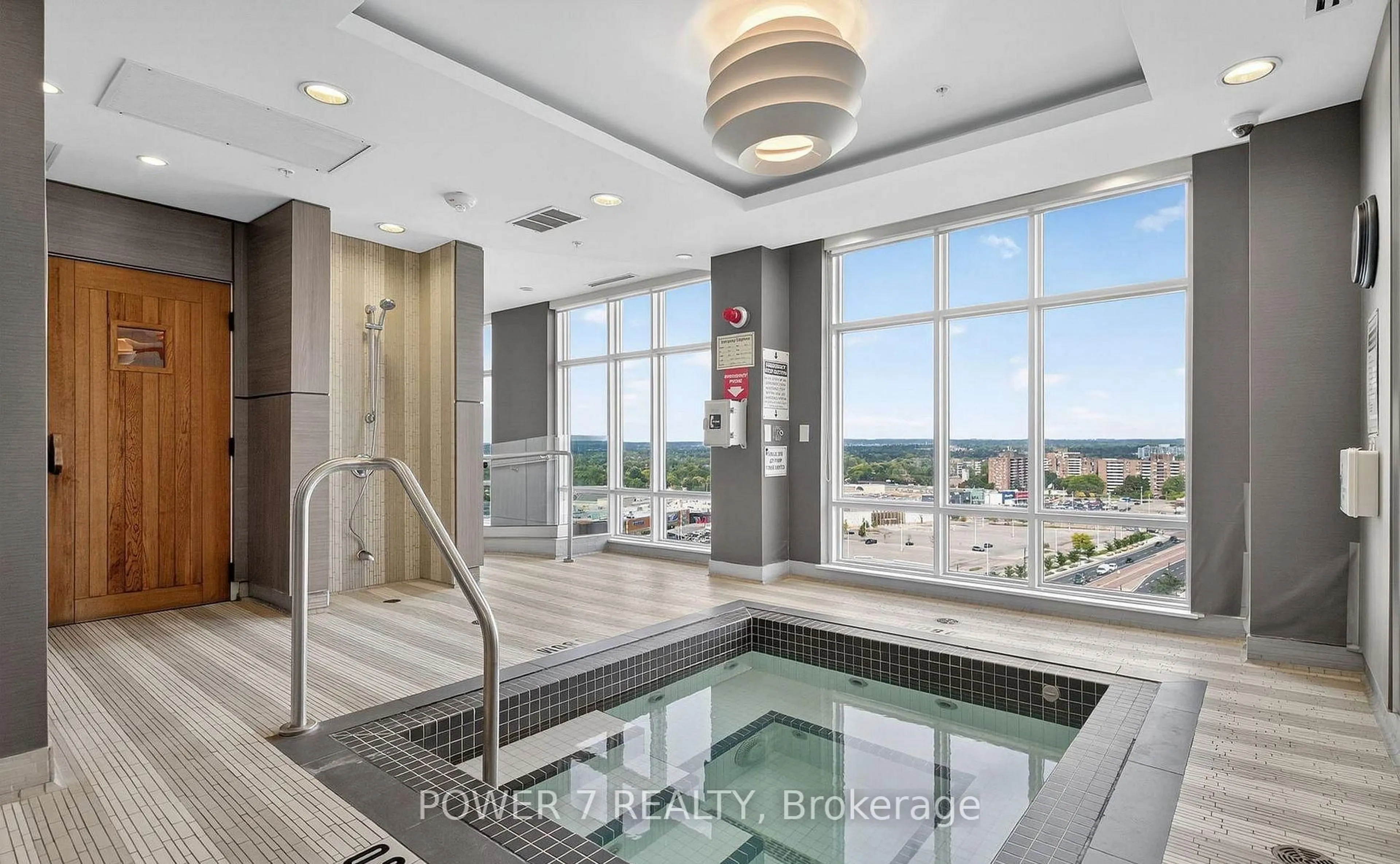 Contemporary bathroom, ceramic/tile floor for 9201 Yonge St #NW 314, Richmond Hill Ontario L4C 6Z2