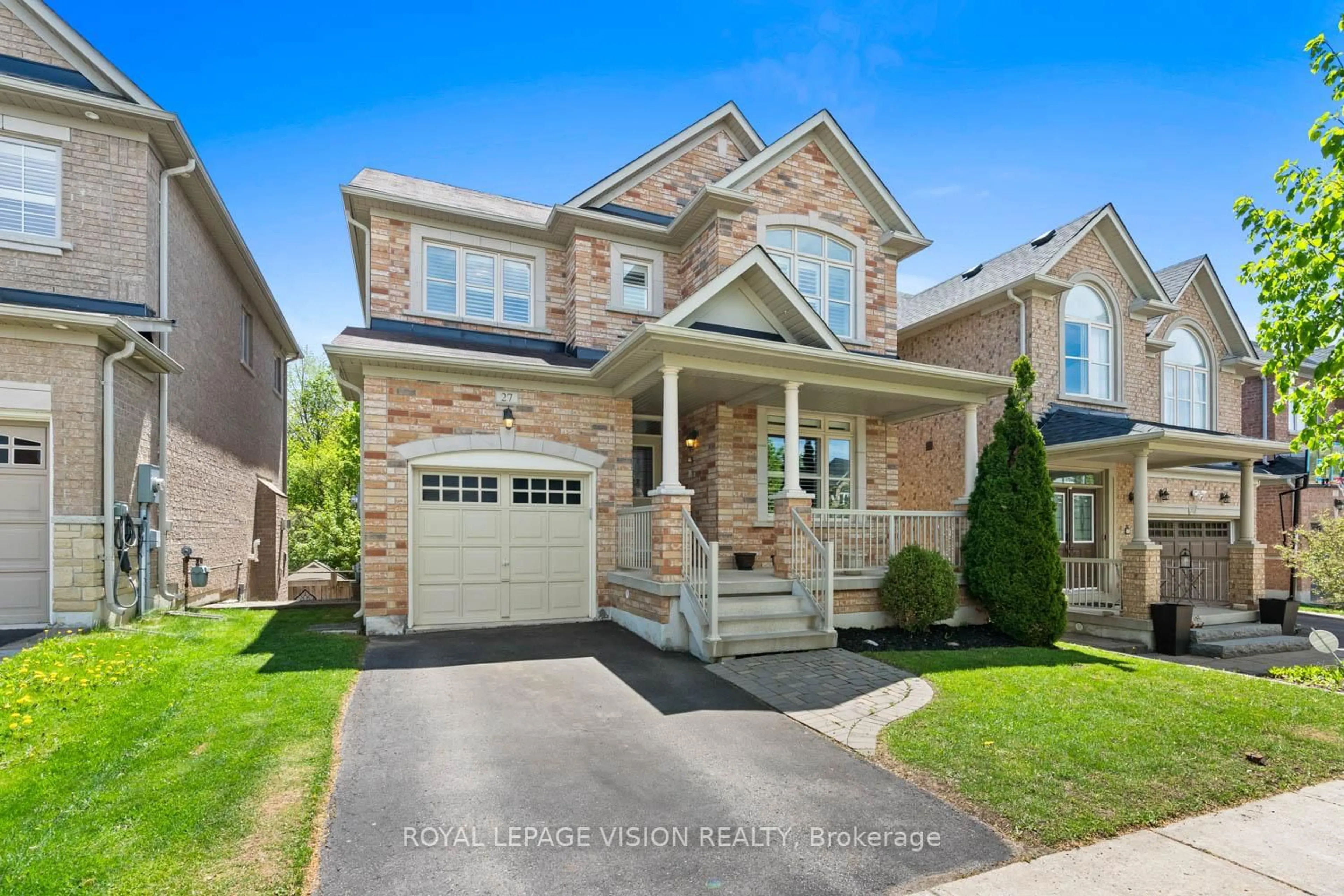 Home with brick exterior material, street for 27 Ida Jane Grve, Whitchurch-Stouffville Ontario L4A 0S3