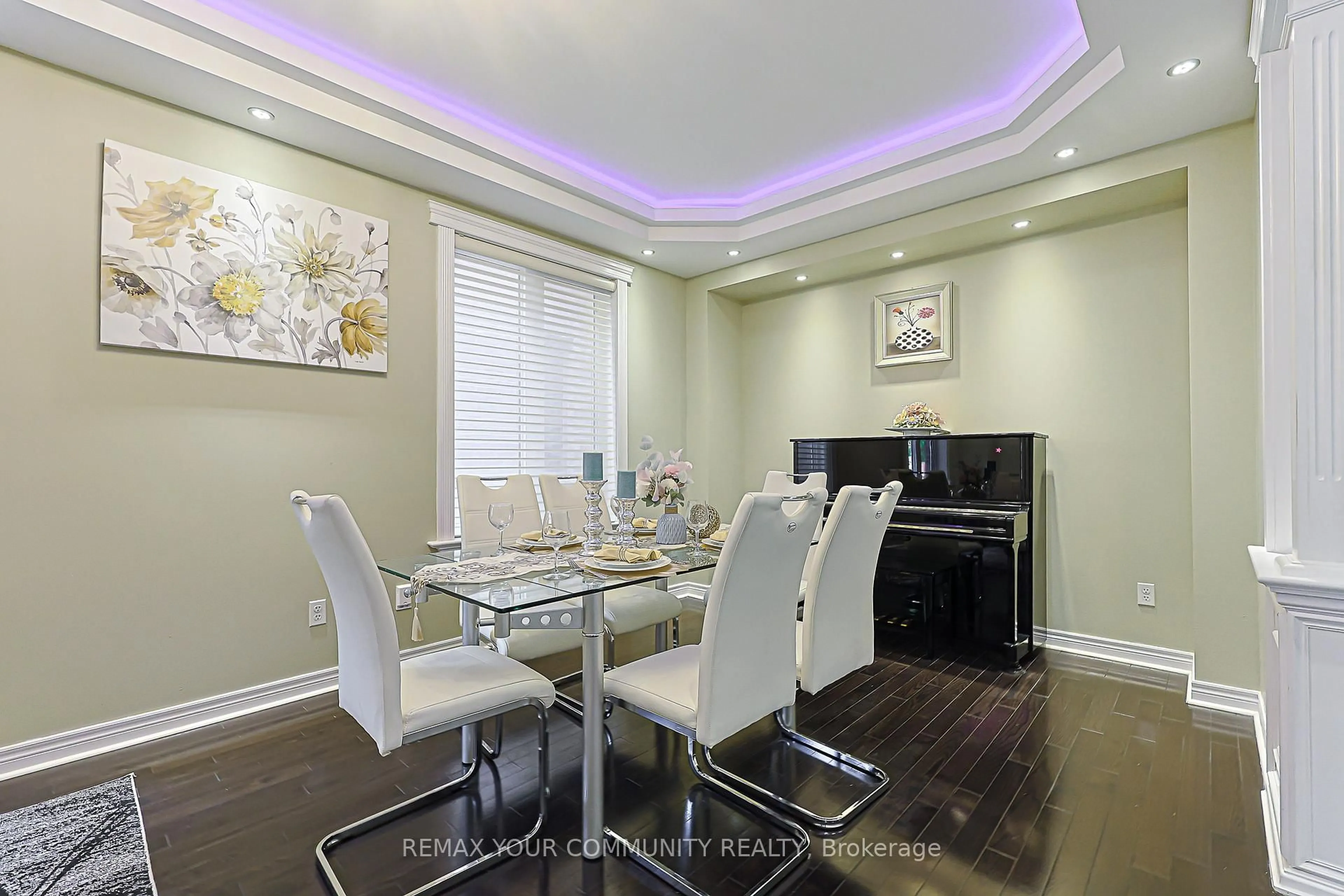 Dining room, unknown for 16 Foshan Ave, Markham Ontario L6C 0S1