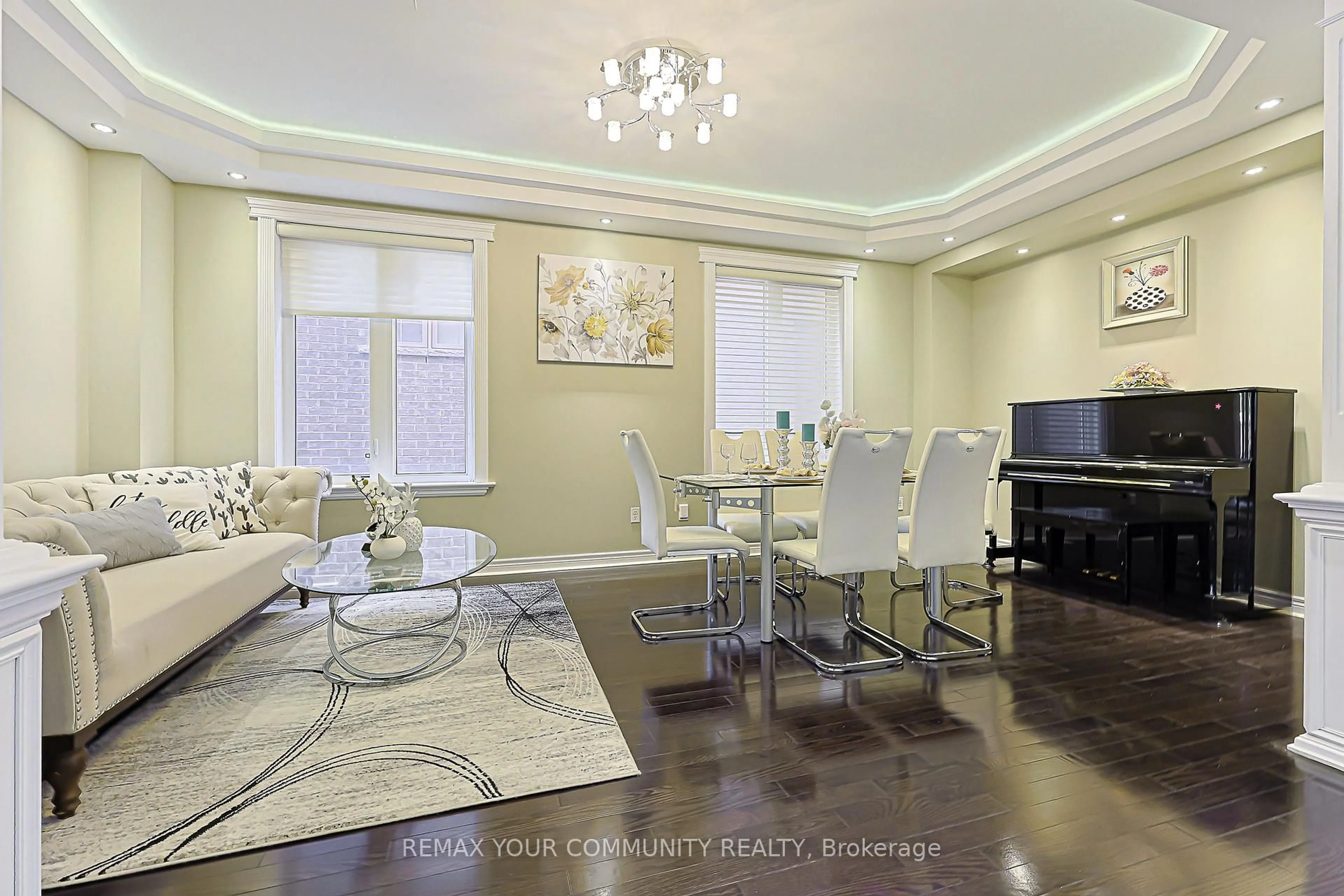 Dining room, unknown for 16 Foshan Ave, Markham Ontario L6C 0S1