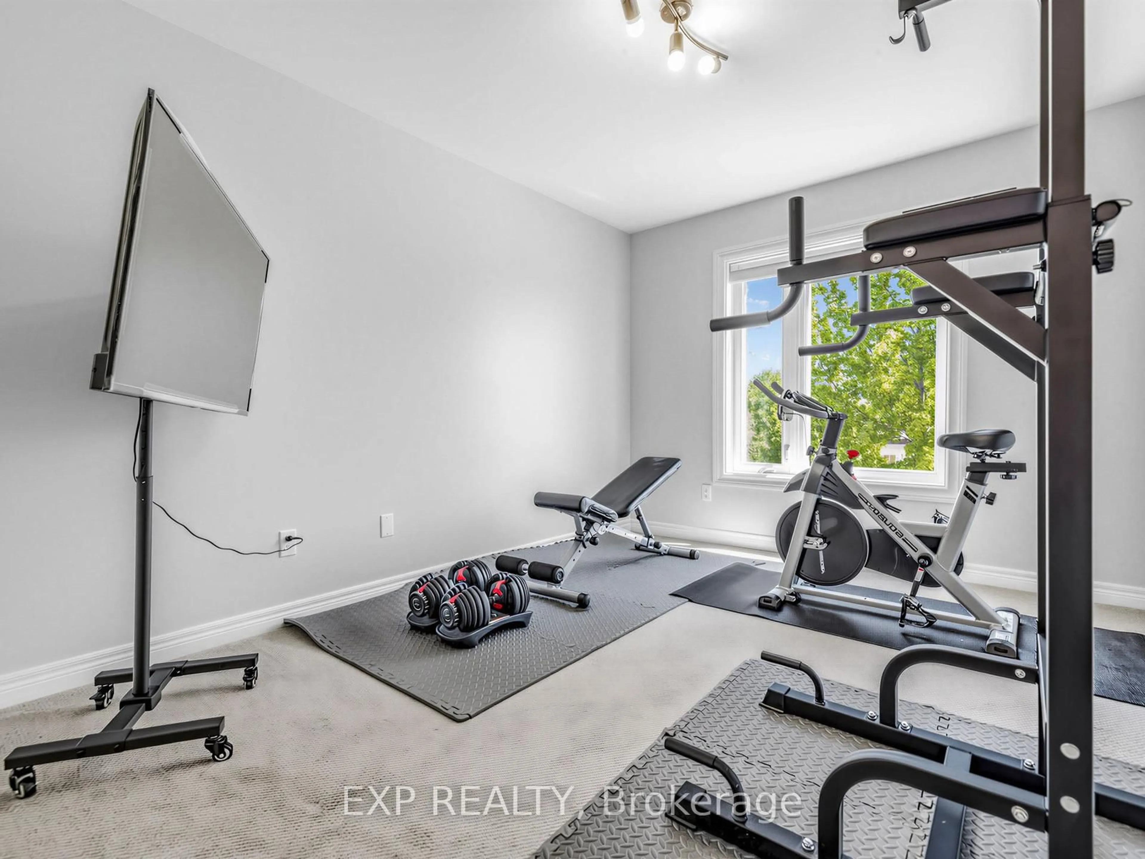 Gym or fitness room for 193 Fairlane Cres, Vaughan Ontario L4H 2H1