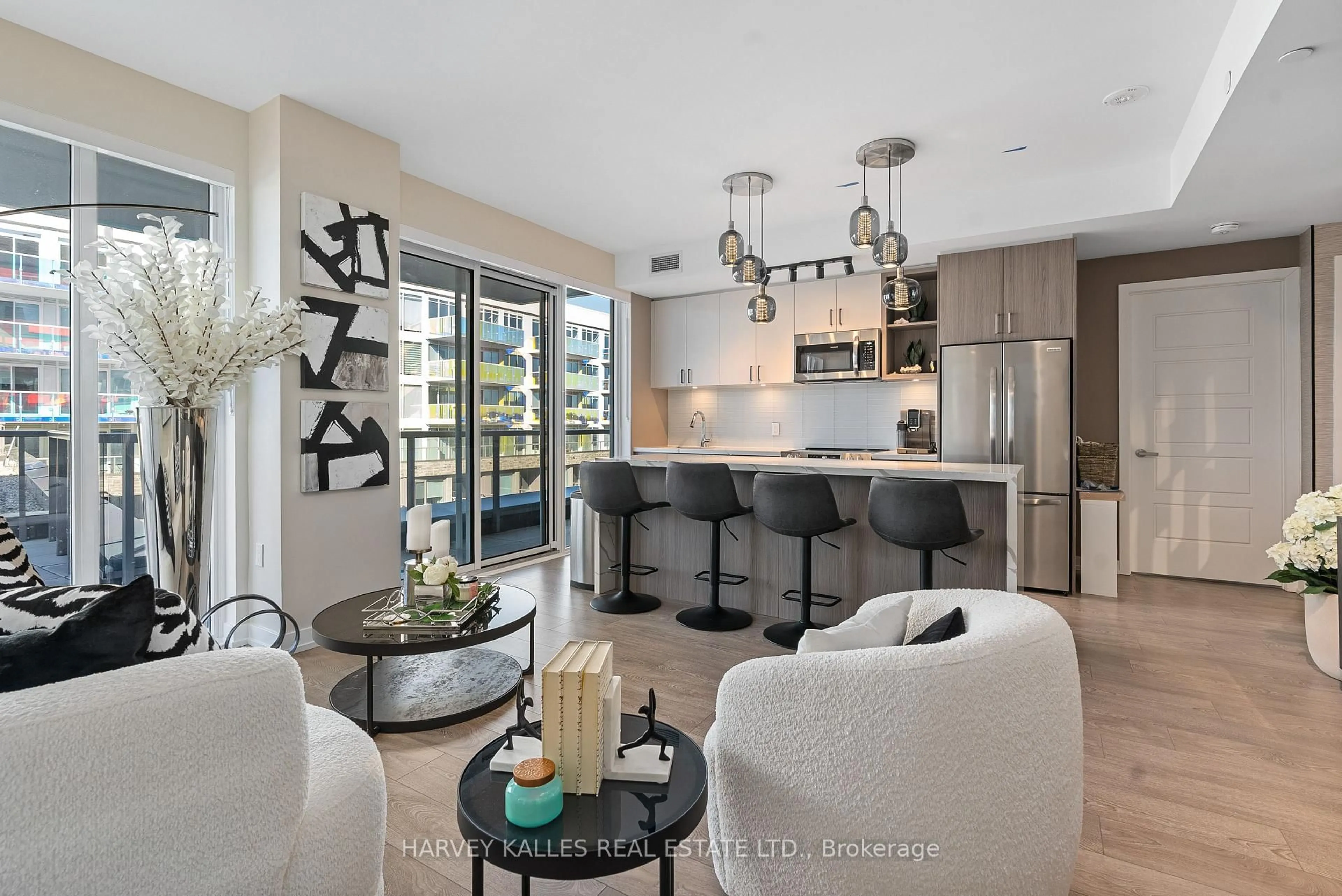 Open concept kitchen, unknown for 333 Sunseeker Ave #303, Innisfil Ontario L9S 0M7