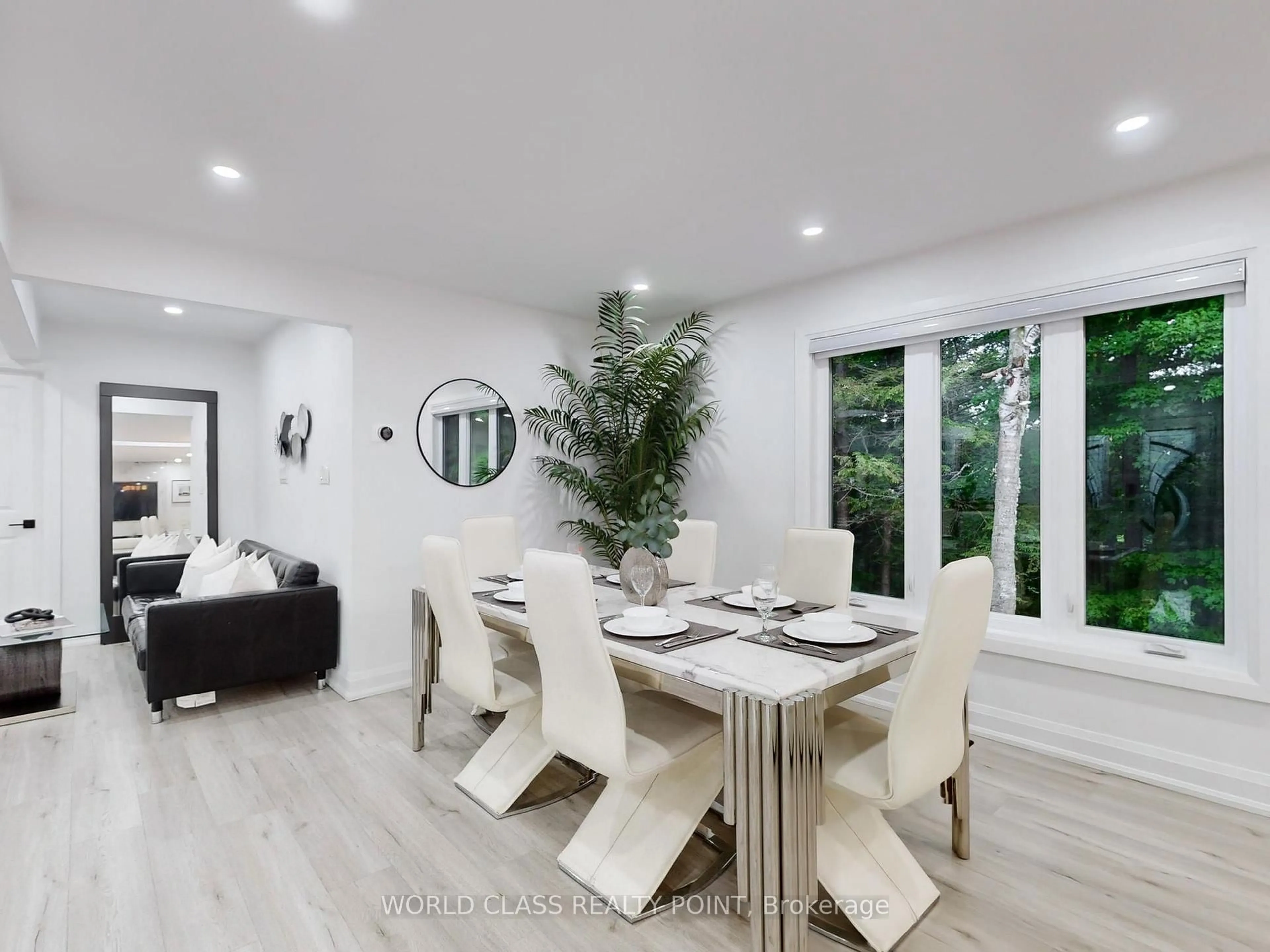 Dining room, unknown for 60 Kleins Rdge, Vaughan Ontario L0J 1C0
