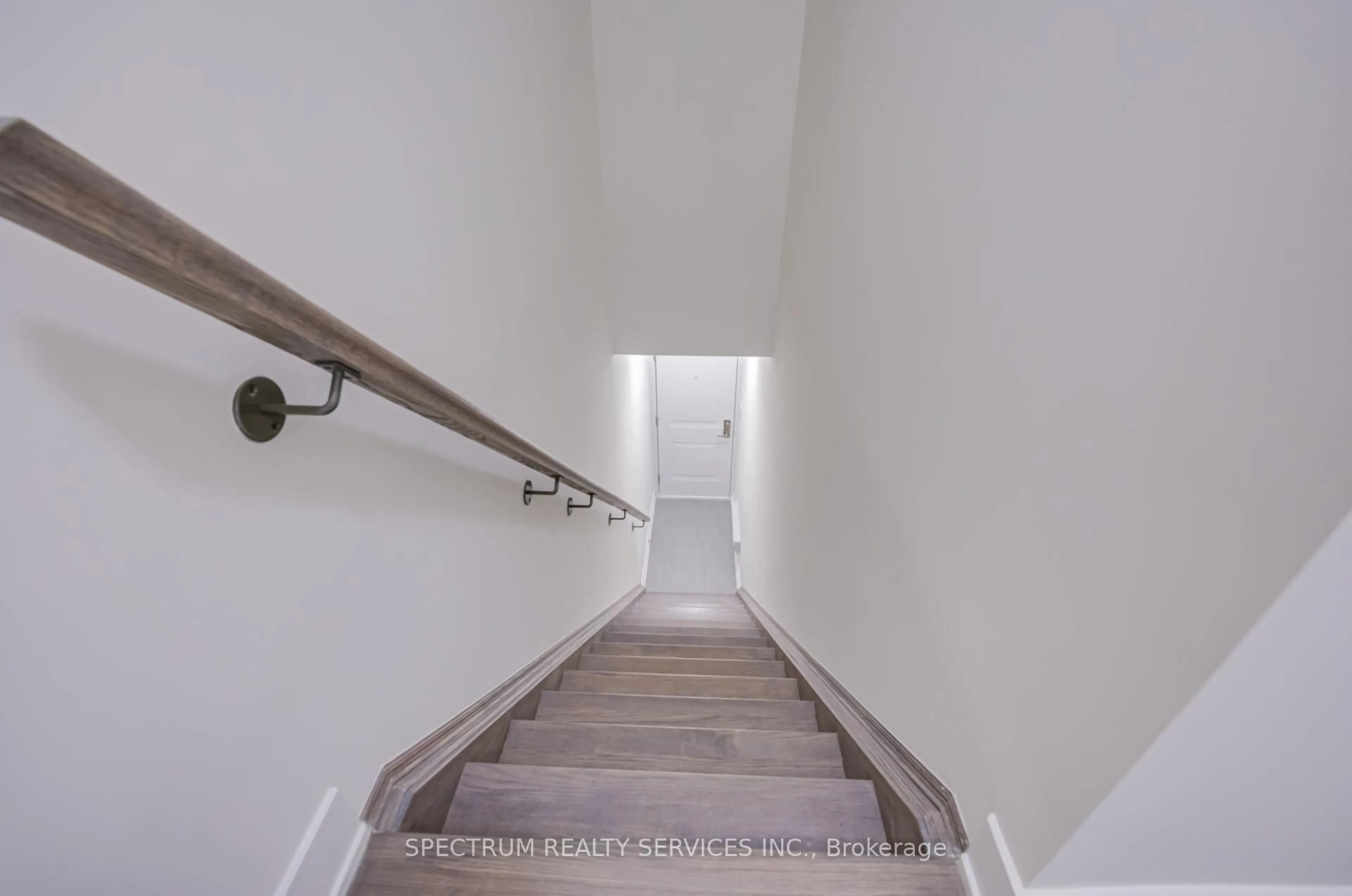 Stairs for 7 Phelps Lane #3, Richmond Hill Ontario L4E 1J4