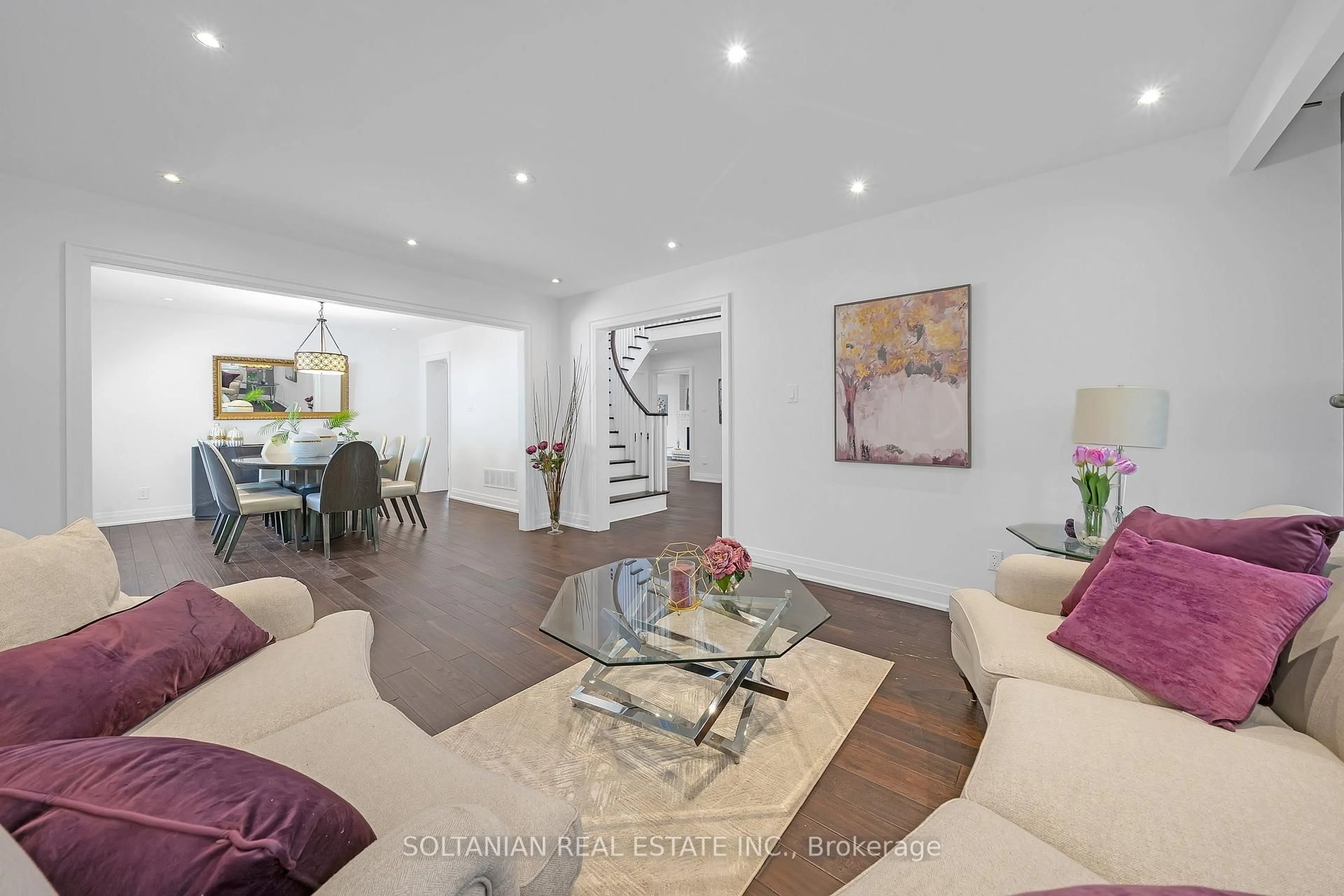 Living room with furniture, unknown for 12 Dorian Pl, Vaughan Ontario L4J 2M3