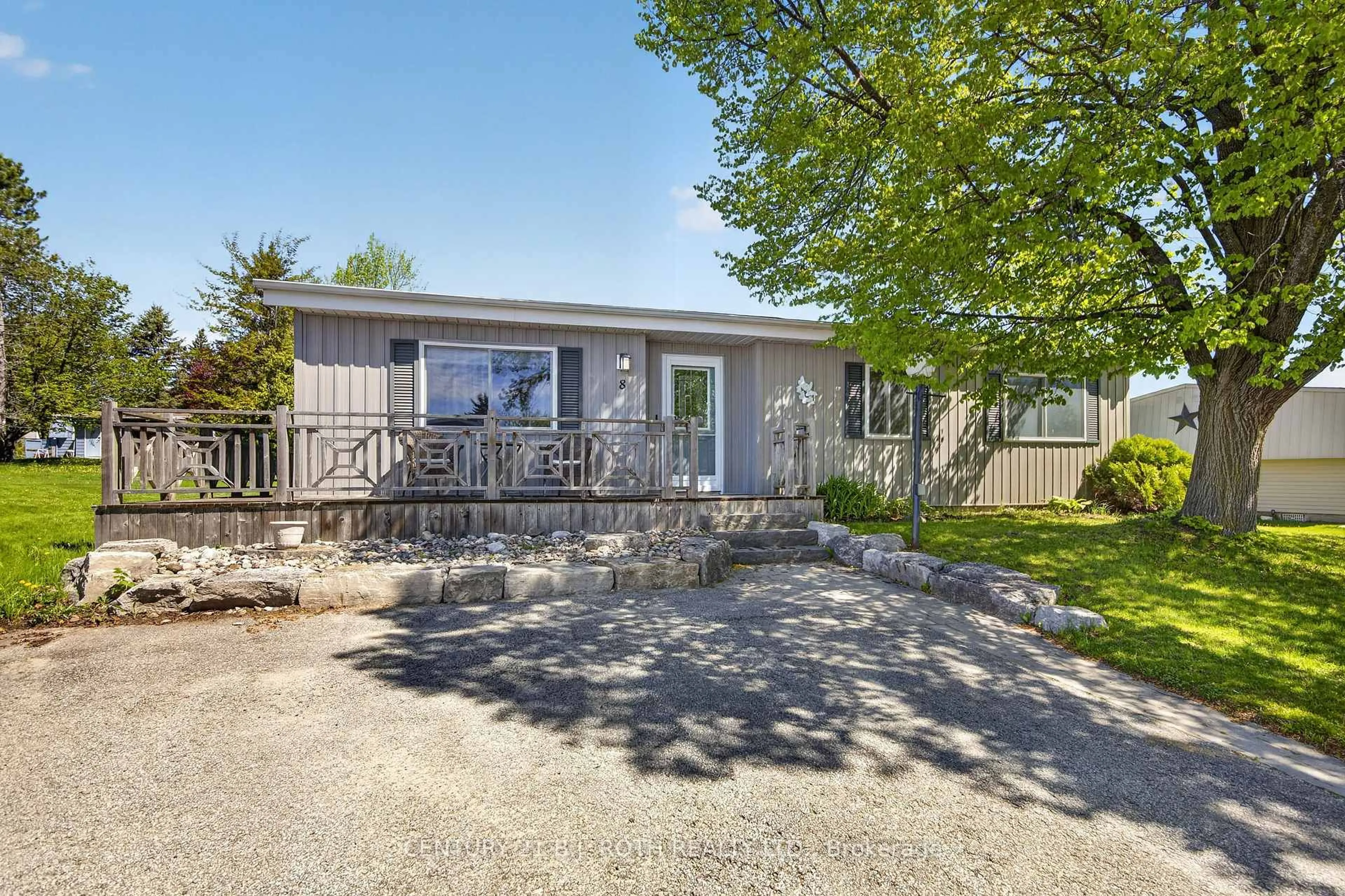 Unknown for 8 Belle Isle Arm, Innisfil Ontario L9S 1N7