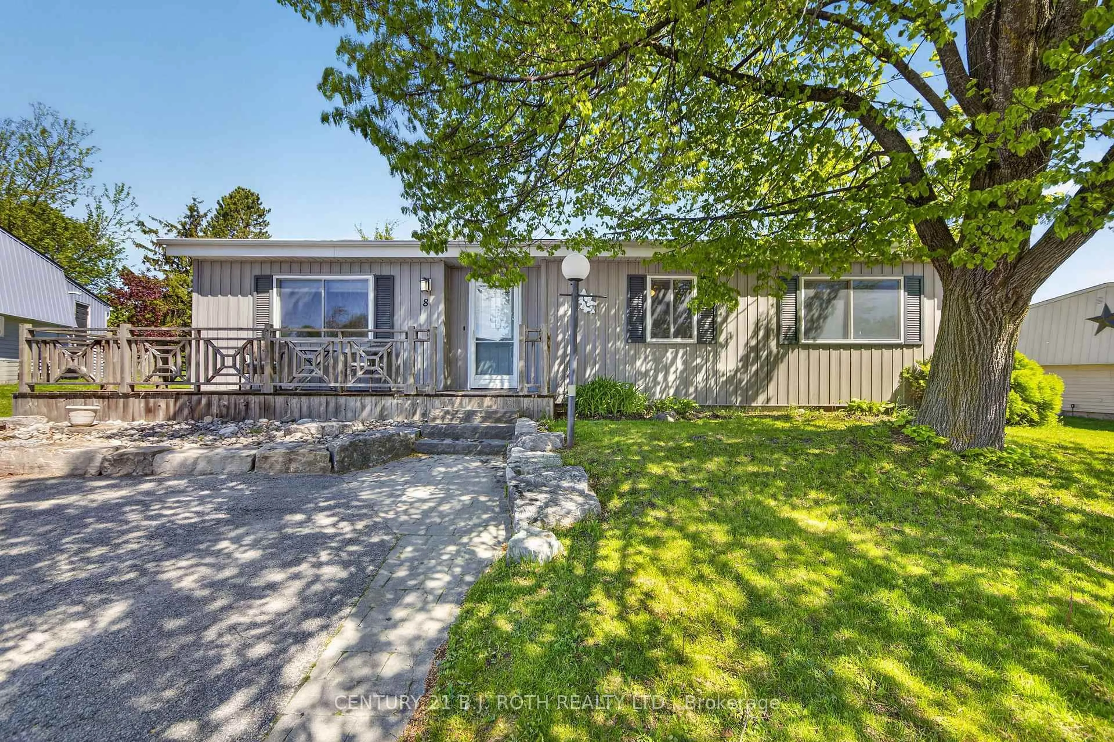 Unknown for 8 Belle Isle Arm, Innisfil Ontario L9S 1N7