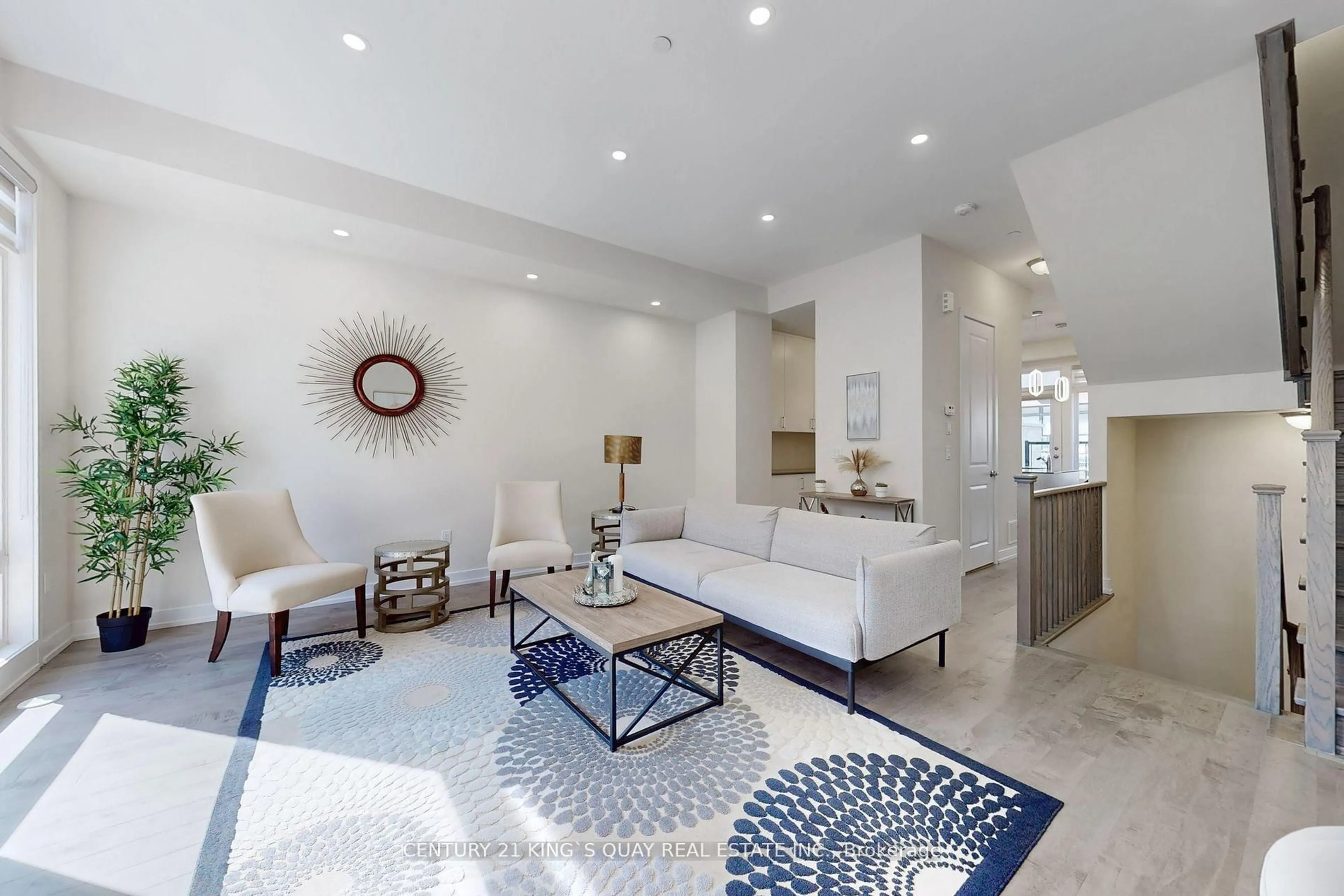Living room with furniture, ceramic/tile floor for 16 Credit Lane, Richmond Hill Ontario L4E 1G9