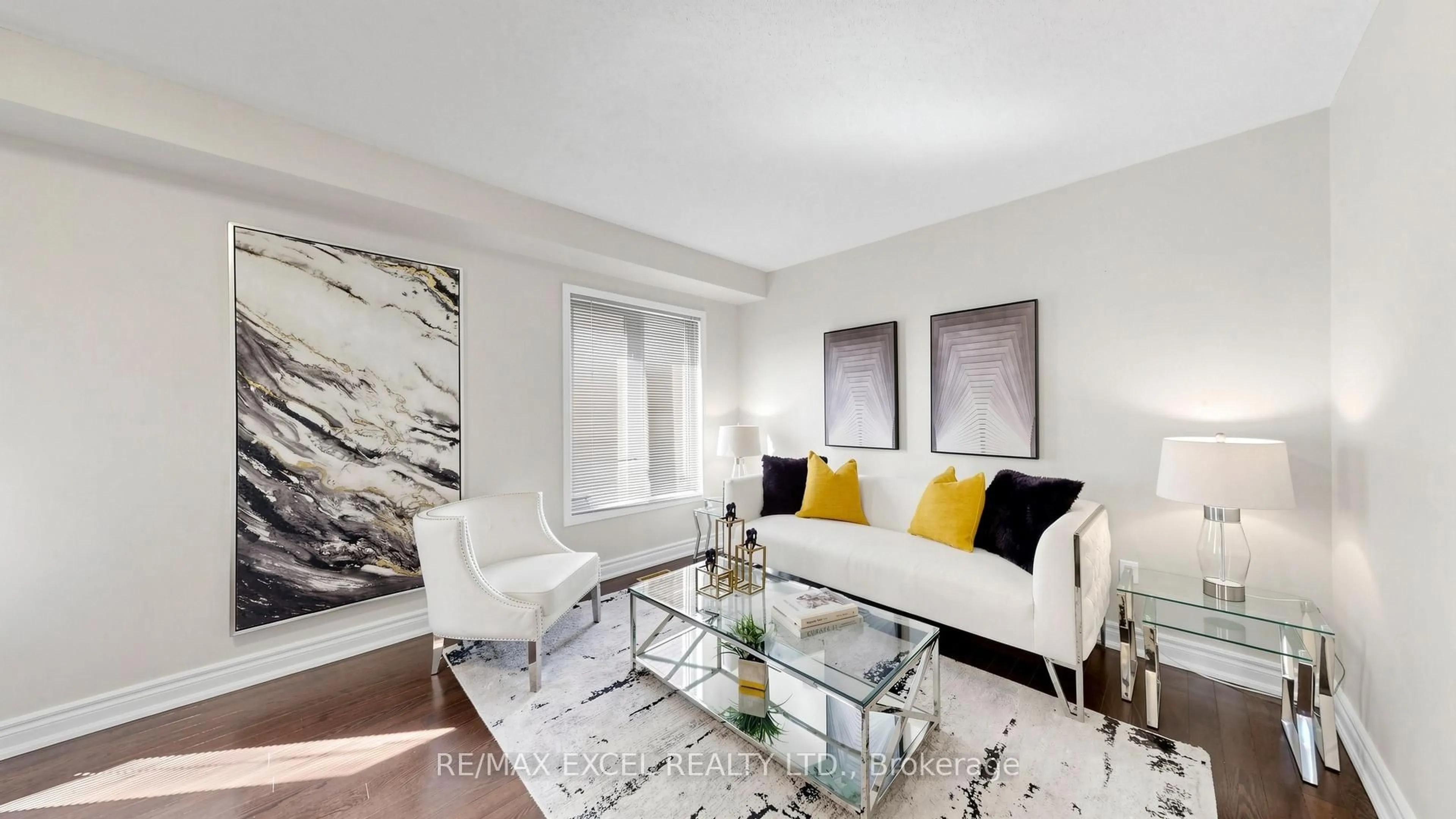 Living room with furniture, unknown for 70 Stella Dr, Markham Ontario L3S 4G8