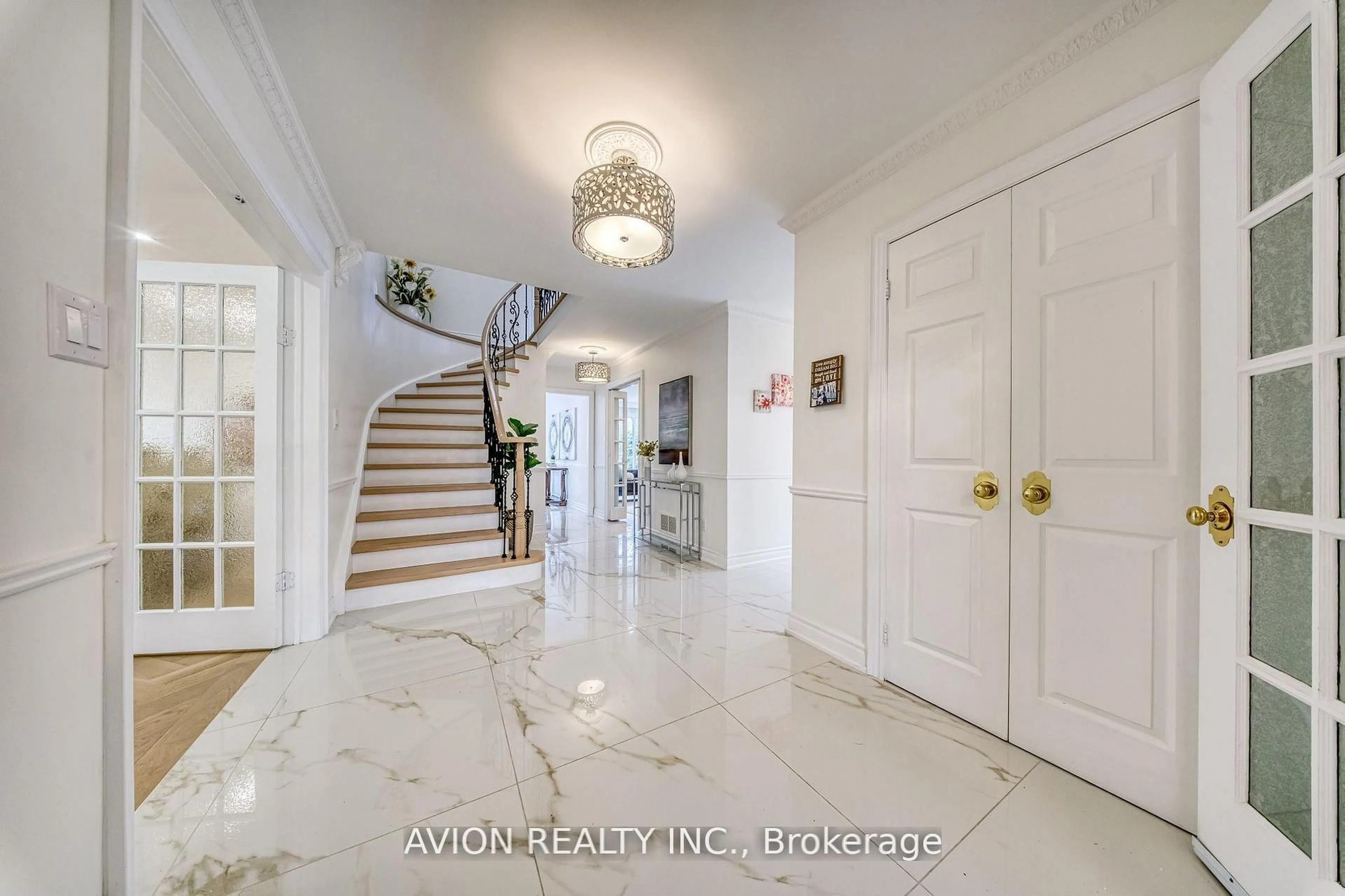 Unknown for 134 Butterfield Cres, Vaughan Ontario L6A 1J4